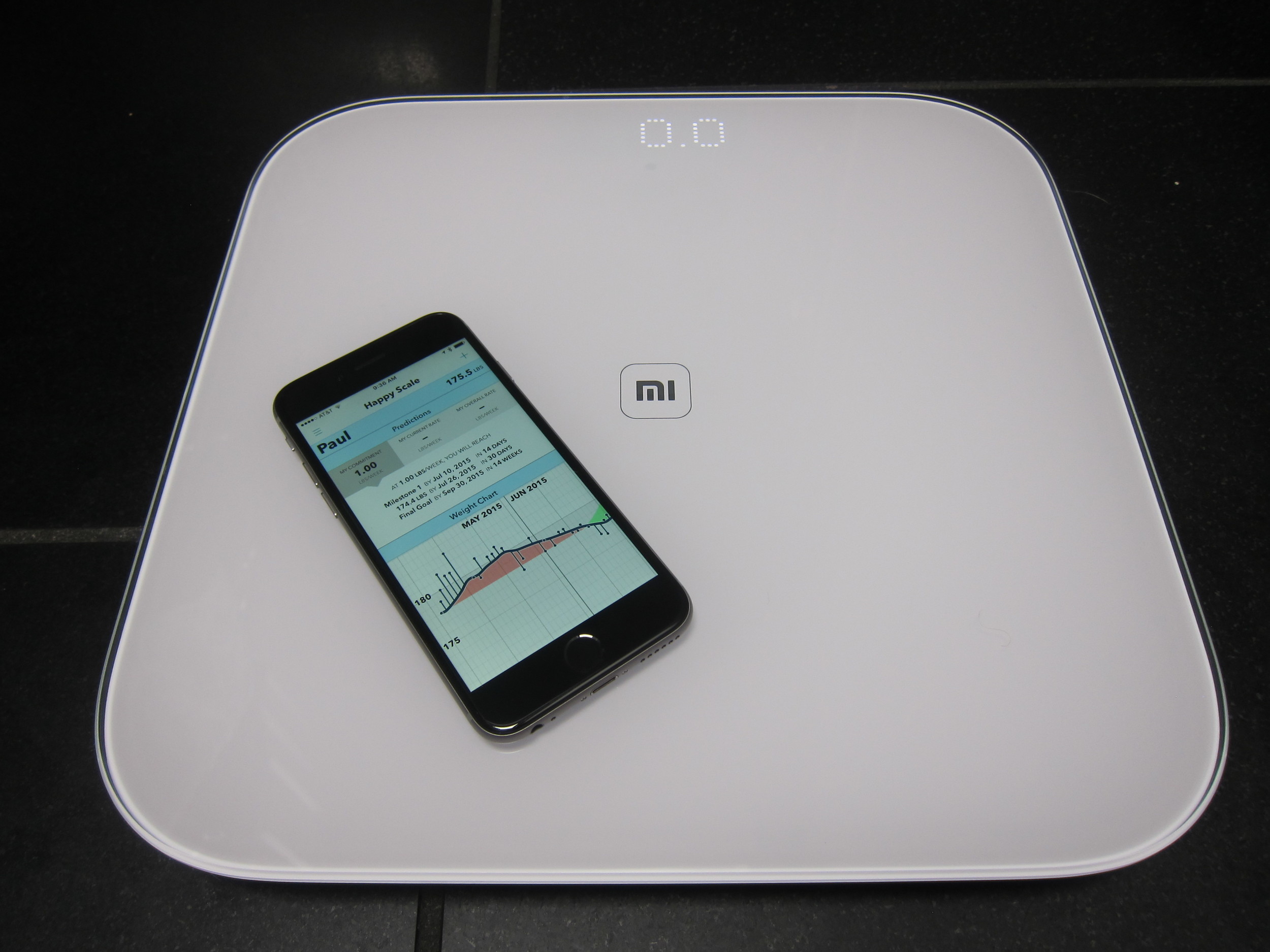 Yep, i just step on the scale, it updates my phone via bluetooth, and the results show up in Happy Scale. Fancy scale to be discussed in an upcoming post. For those of you paying attention, the iPhone should be reading 0.3 lbs but this scale doesn't kick in below ~ 10 lbs. Sorry newborns.