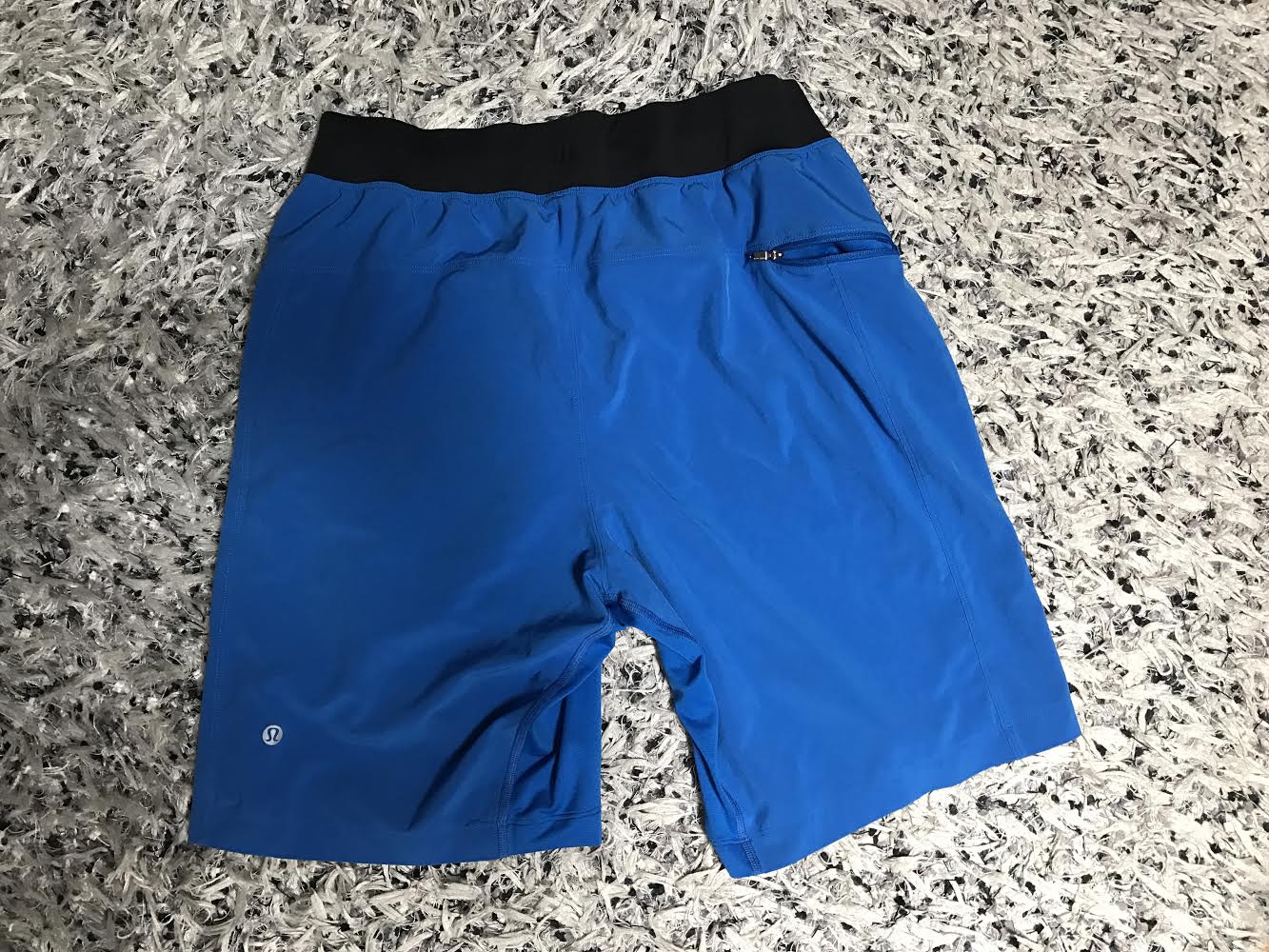 well... that is what they look like. I'm really not winning any awards for photography here... maybe go to the Lululemon site if you want to see pictures taken by someone who knows how to use a camera