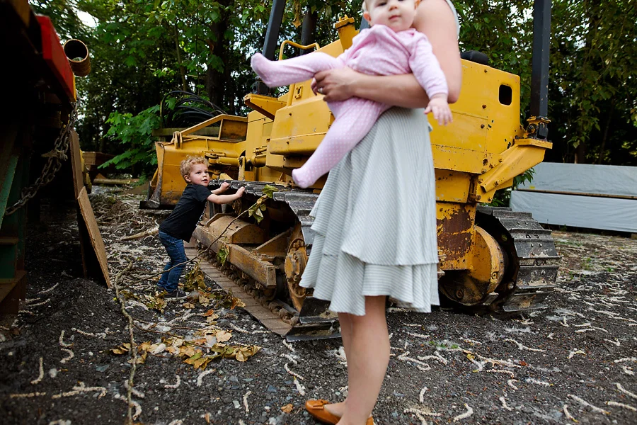 Calgary Family Photographer (Photo by Dana Pugh) danapugh.com