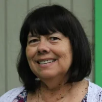 Evie Escatiola.jpg