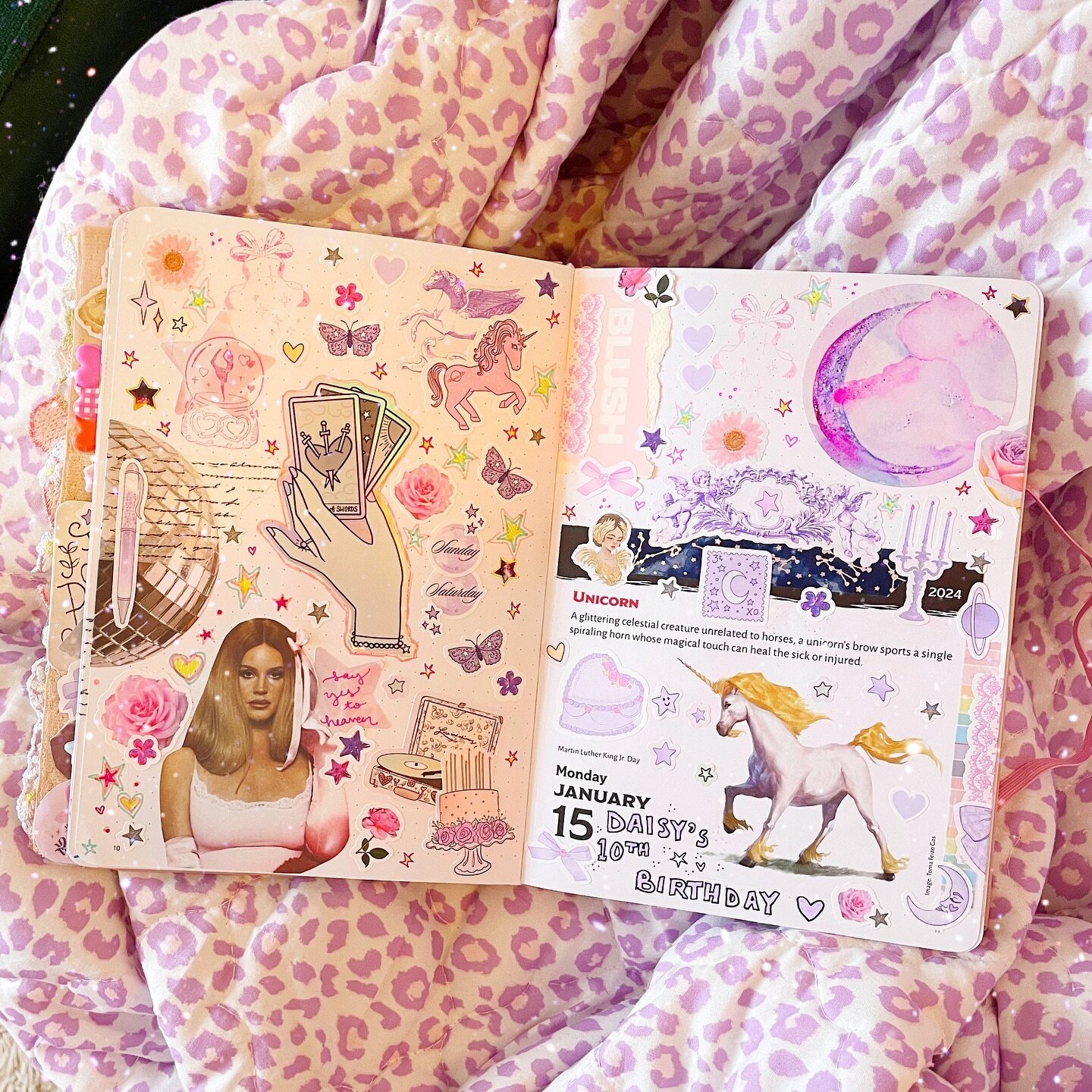 another collage spread from my journal ♡

@laceandwhimsystudio ♡ laceandwhimsy.com 
🏷️ #laceandwhimsy #laceandwhimsystudio #whimsicaljournaling #lanadelrey #lanadelreyaesthetic #witchystickers #tarot #tarotstickers #stickershop #plannerbabe #journal