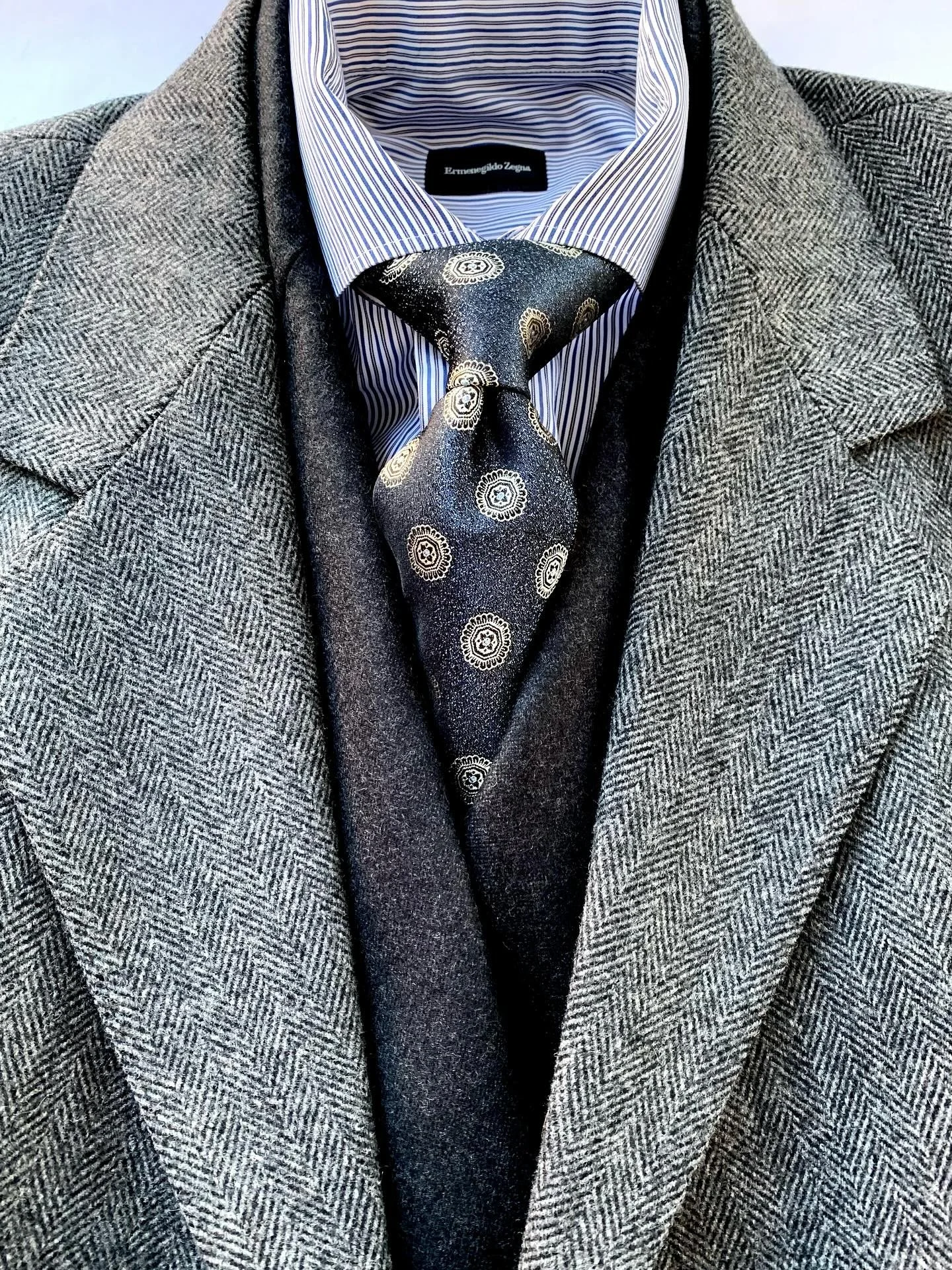Vintage herringbone tweed top coat, size 48L; Ralph Lauren vintage charcoal felt double-breasted suit, size 40R; dress shirt from Zegna, size 15.5; necktie from Ike Behar.
@poloralphlauren, @zegna