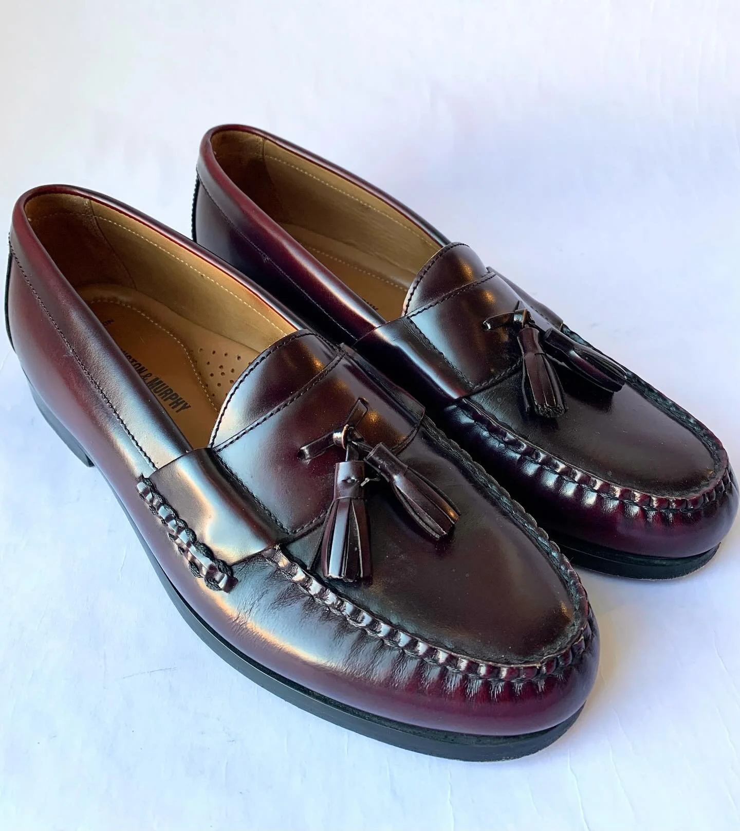 Johnston Murphy cordovan colored tassel loafers, size 9.5.
@johnstonmurphy