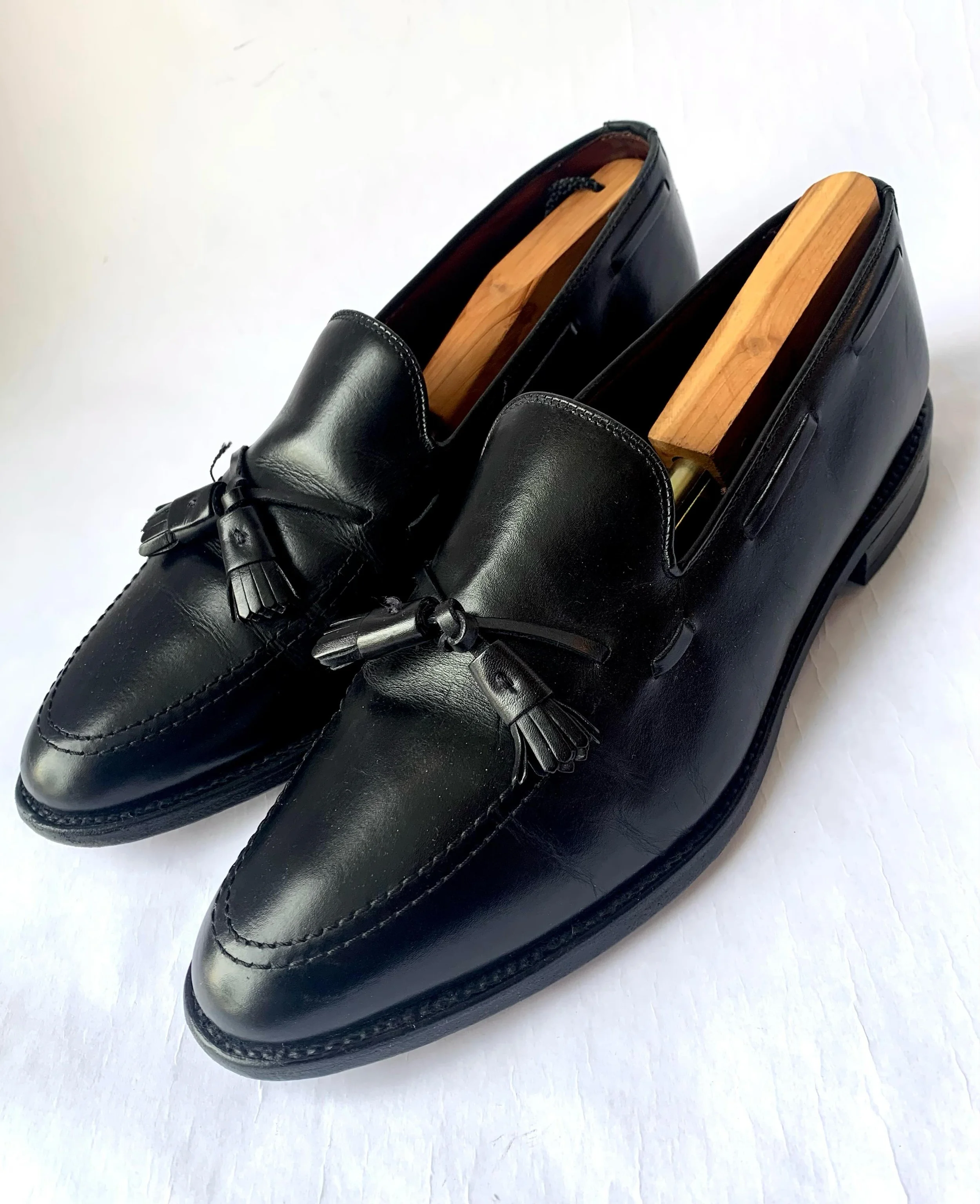 Allen Edmonds tassel loafers, size 11.
@allenedmonds