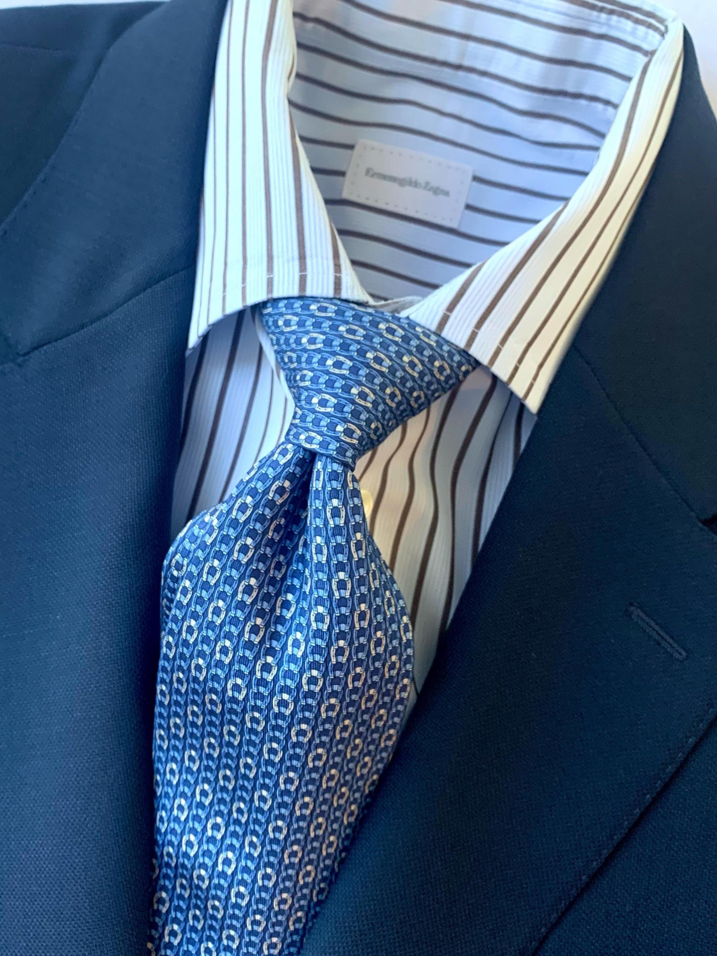 Canali sport coat, size 48R; dress shirt from Zegna, size 16.5; necktie from Ferragamo.
@canali, @zegna, @ferragamo