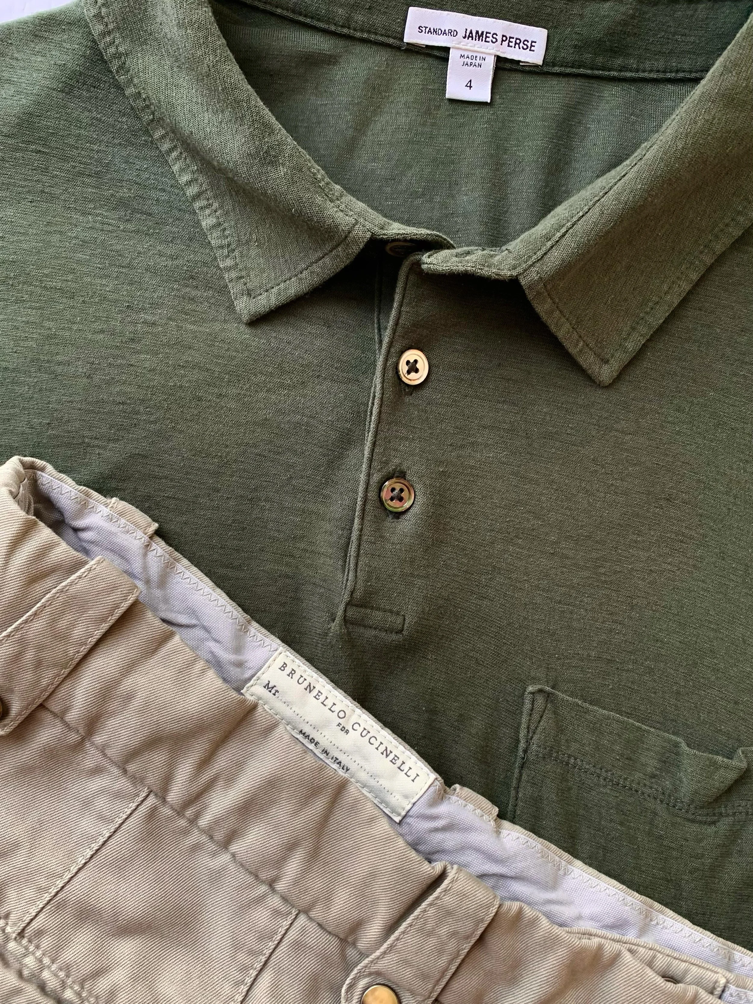 James Perse green polo style short sleeve shirt, size XL;
Brunello Cucinelli khaki shorts, with antler/horn snaps, size 36W.
@jamesperse, @brunellocucinelli_brand