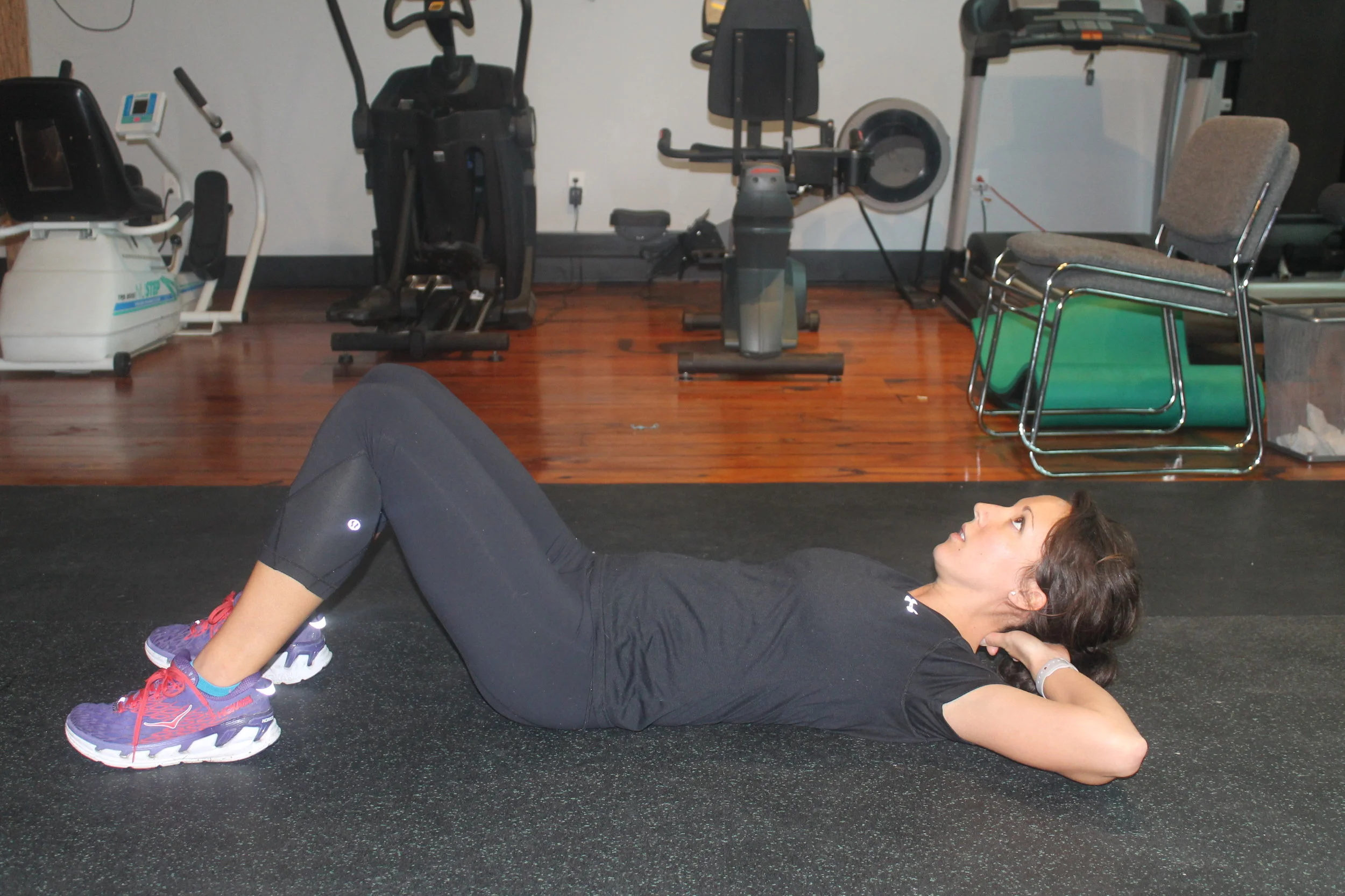 Dr. Heppe @ 22 weeks pregnant performing a modified Kegel.