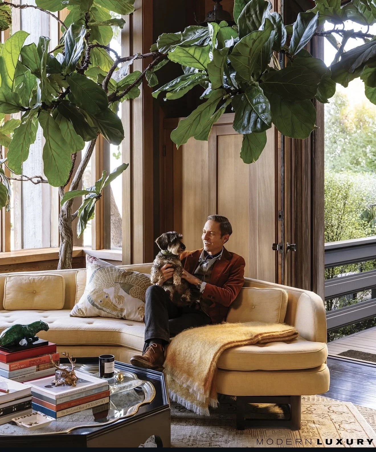 christina-flach-mens-grooming-modern-luxury-interiors-editorial.jpg