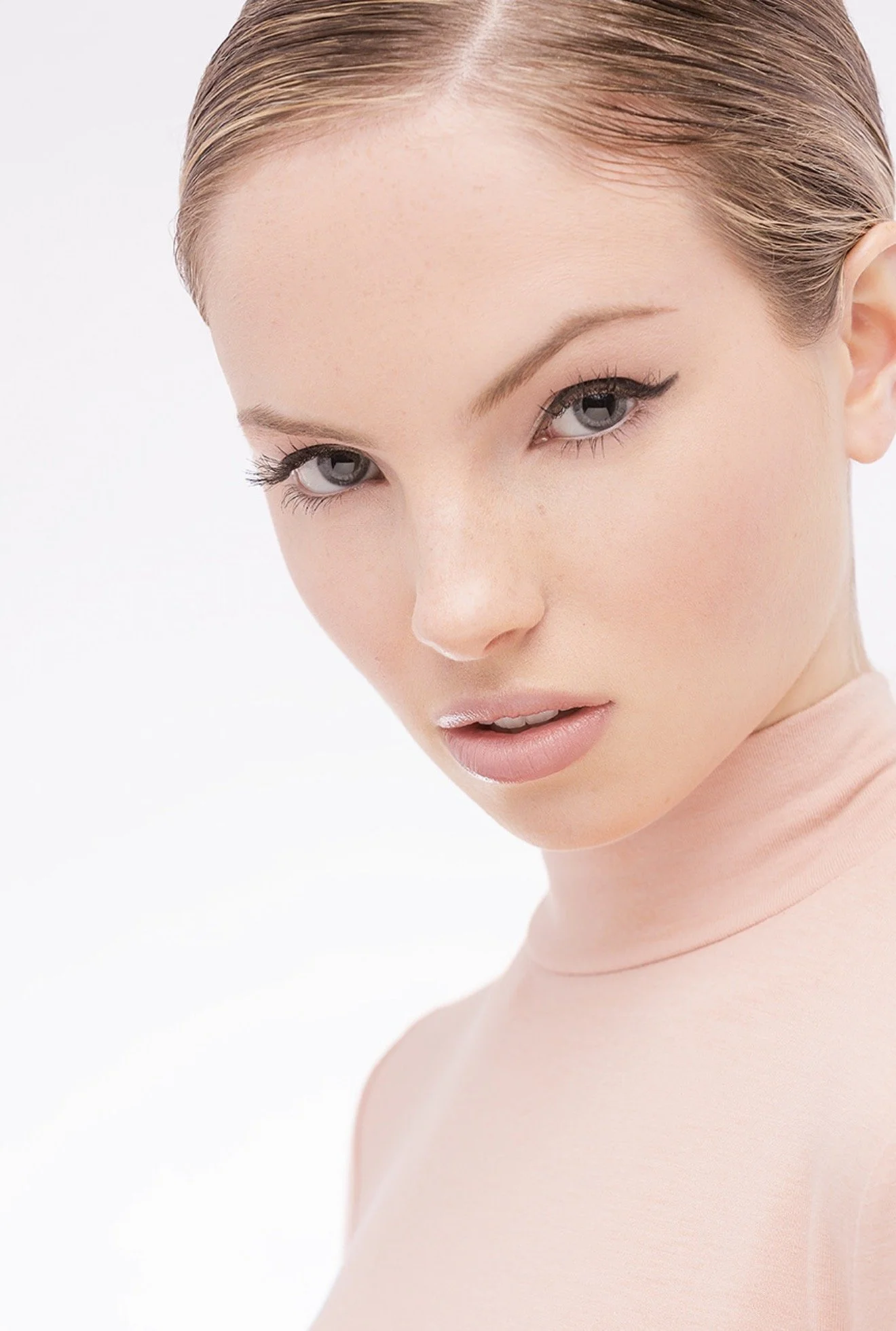 Soft Glam Luxury Beauty Editorial | Christina Flach
