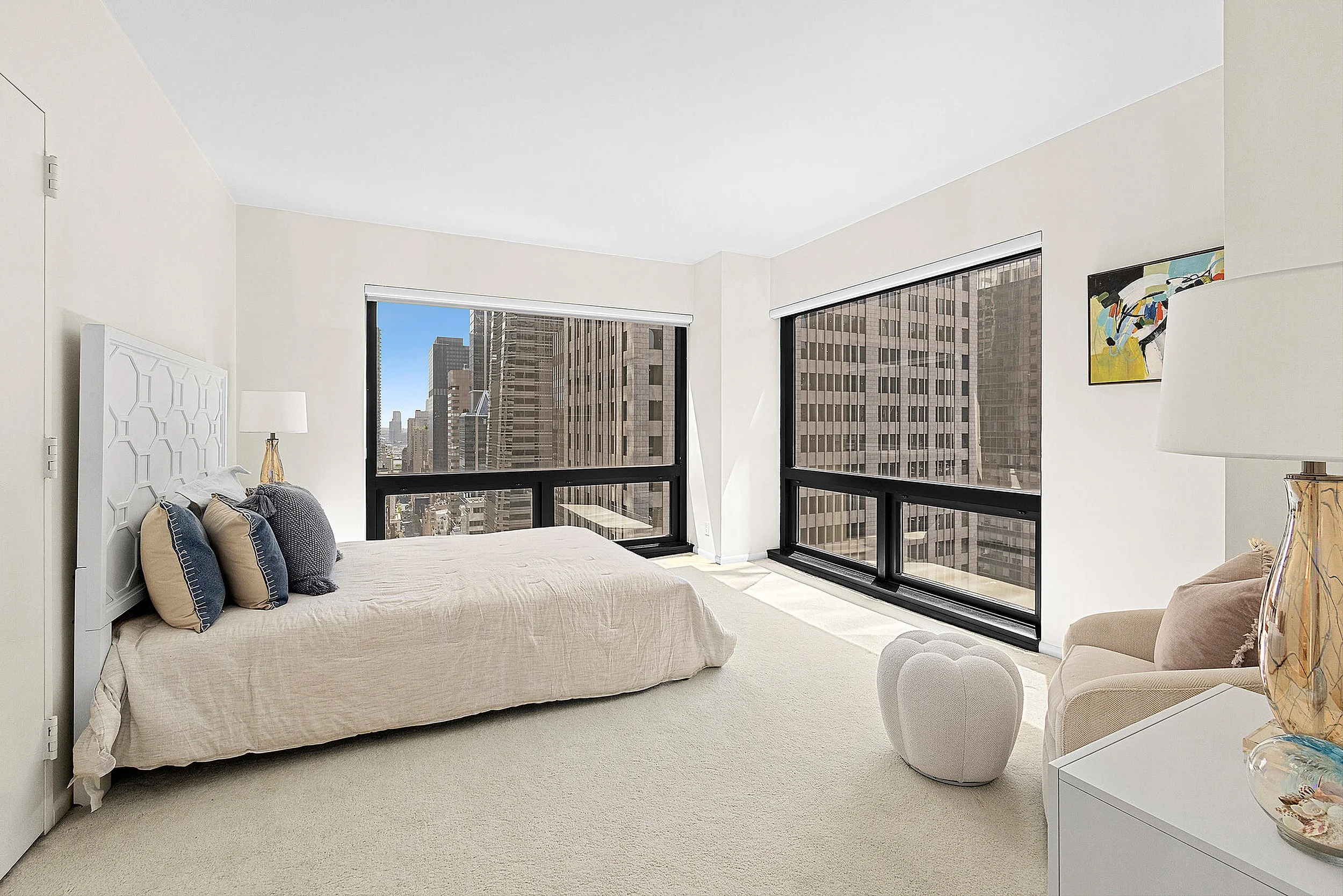 02.Master_Bedroom.jpg (Copy)