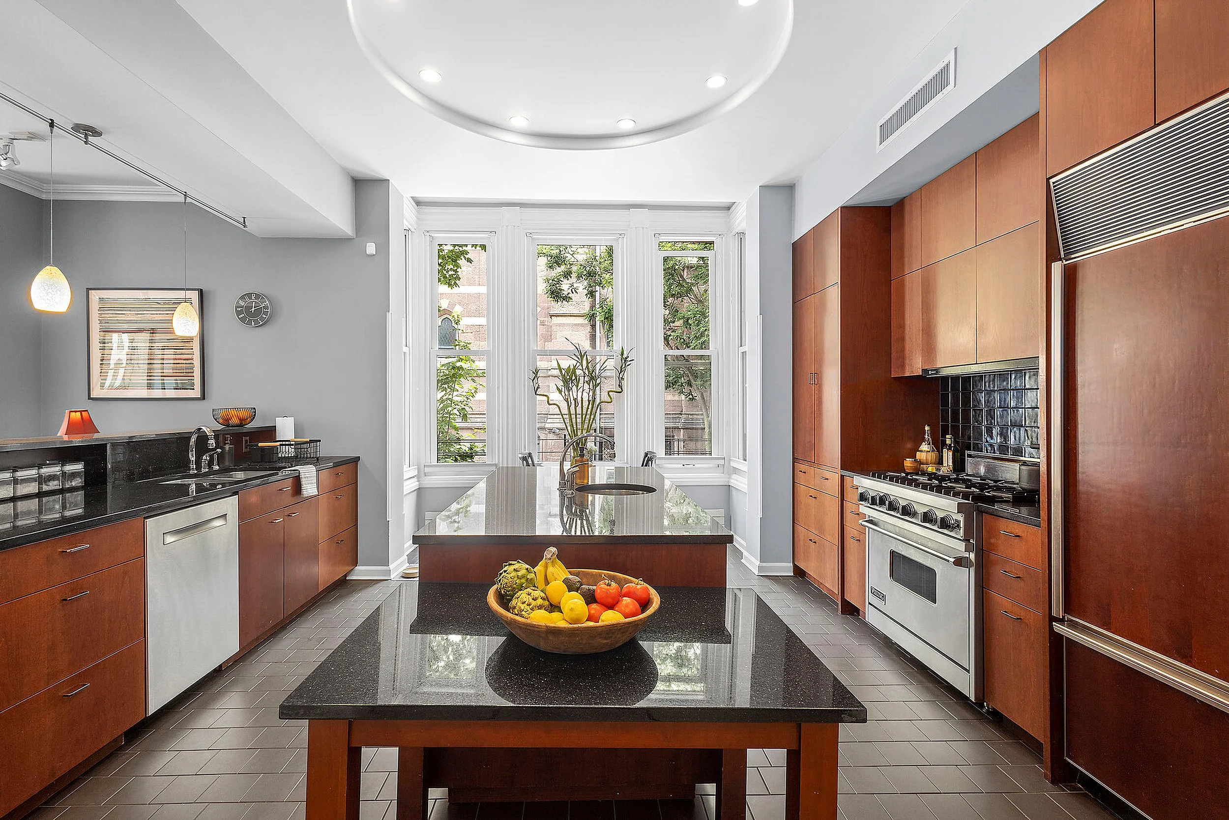 09.KitchenClintonst.jpg (Copy)