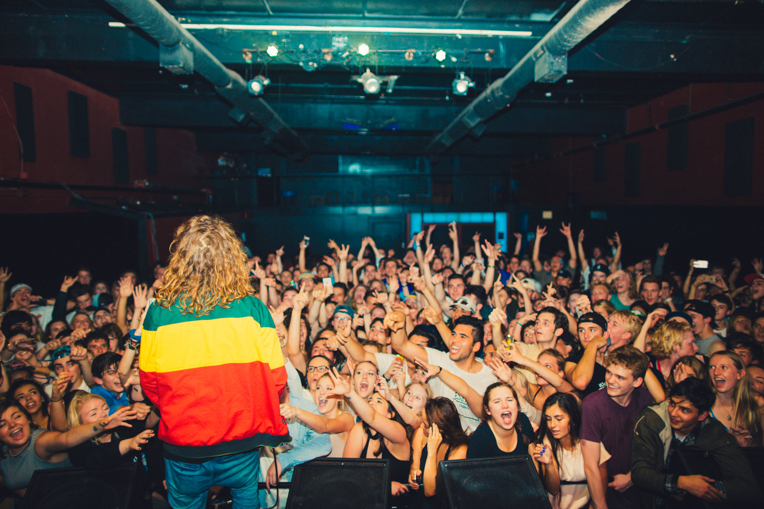 show show-3.jpg
