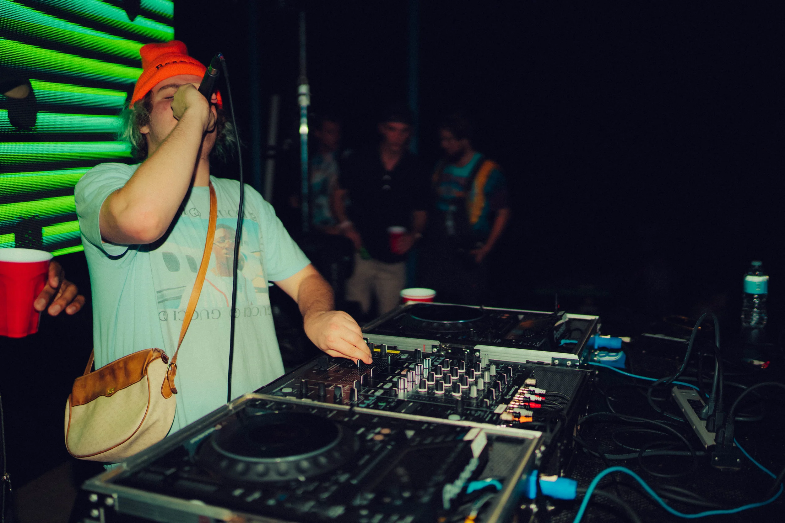 show-8.jpg