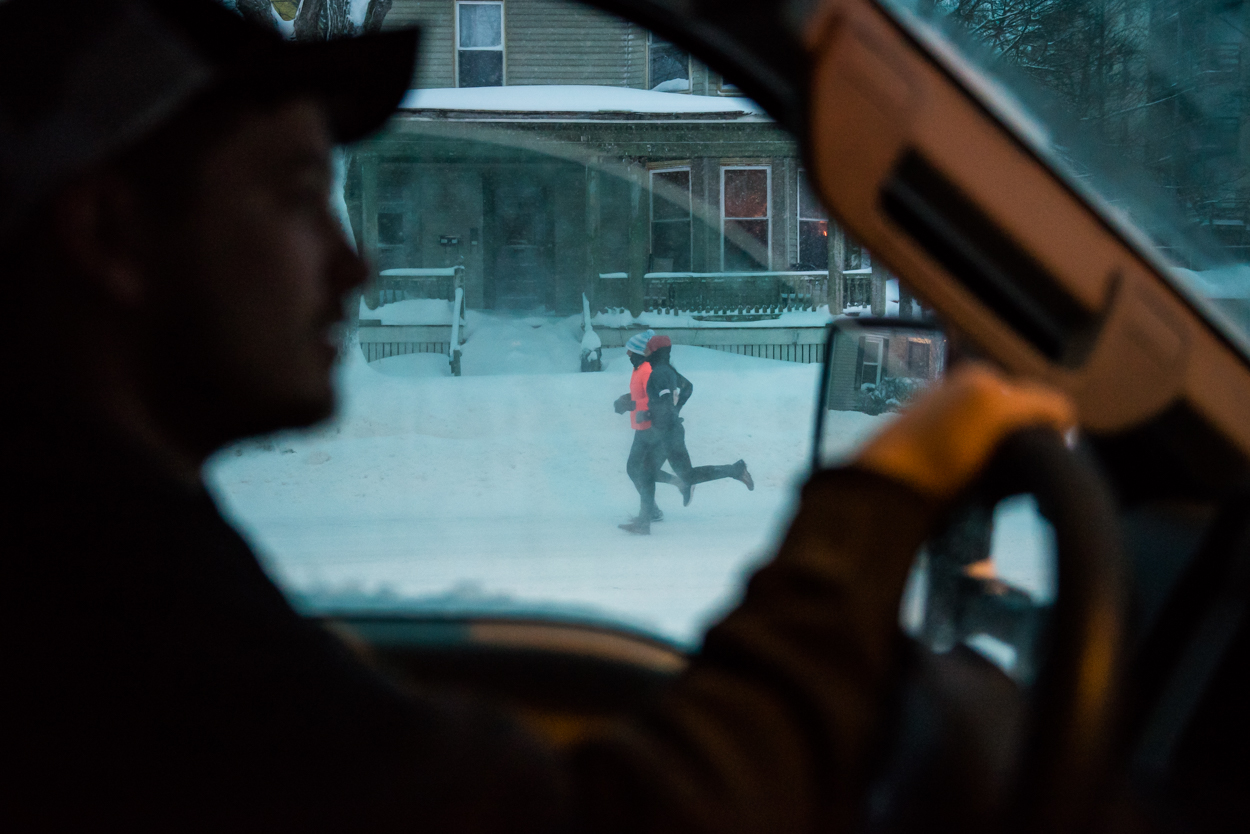 6:40am – Joggers on Park Avenue.