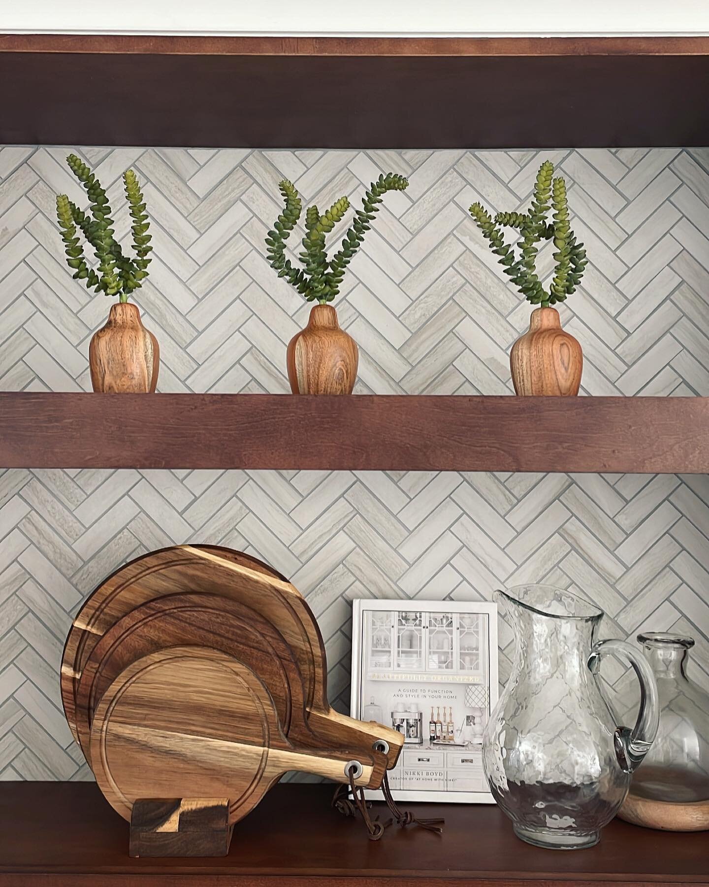Don&rsquo;t forget the details! @thebusybee.co #tangerinespaces #beachhouseinteriors