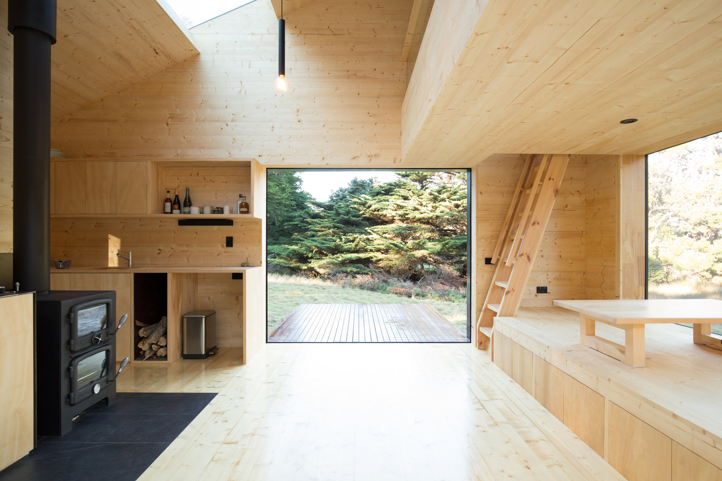 2017 Bruny Cabin - Maguire Architects photo by Rob Maver (5 of 12).jpg