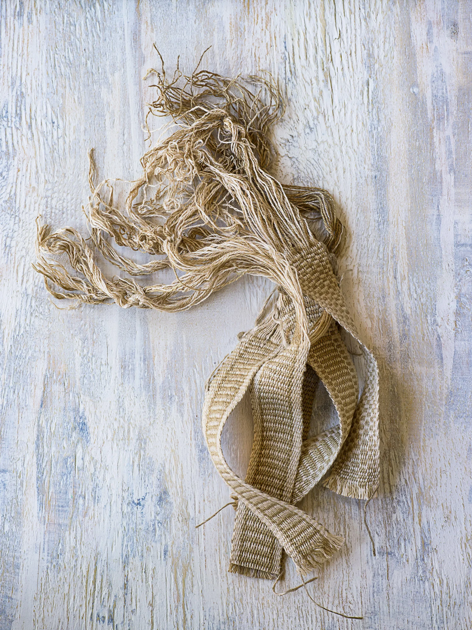 Cut ends of linen tape