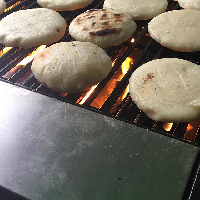 Hello beauties 😍😍 #fiestadelpueblo2015 #larepa #arepasvenezolanas #arepas #arepa #glutenfree