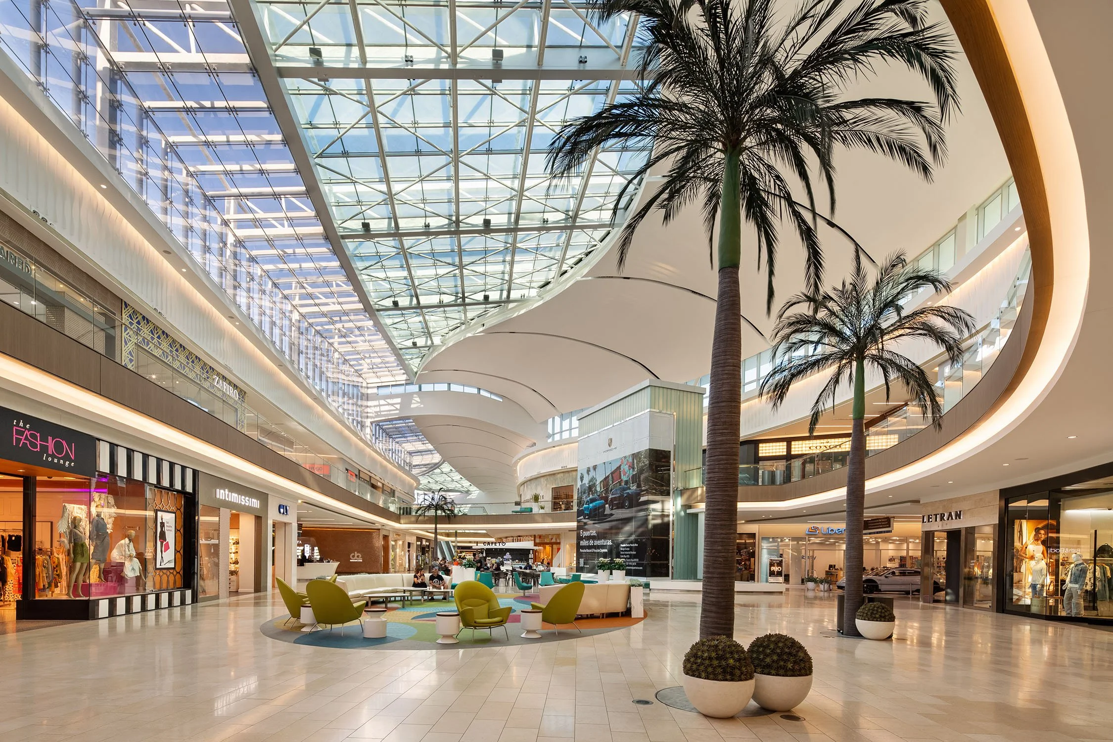 TheMallOfSJ_letrfan_coach_010.jpg