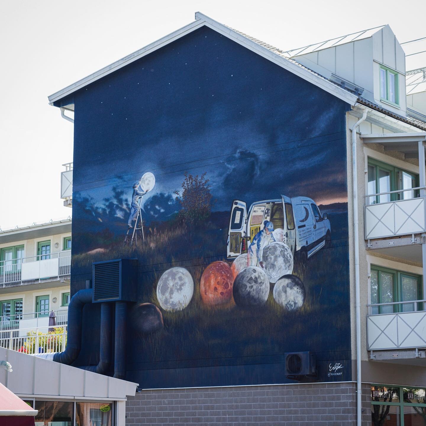 @hugeart spent 4 days painting my photo “Full Moon Service” on the side of a building in my hometown Götene, Sweden. A great honor and really fun to see both the process and the end result! If you happen to pass by have a look at ”