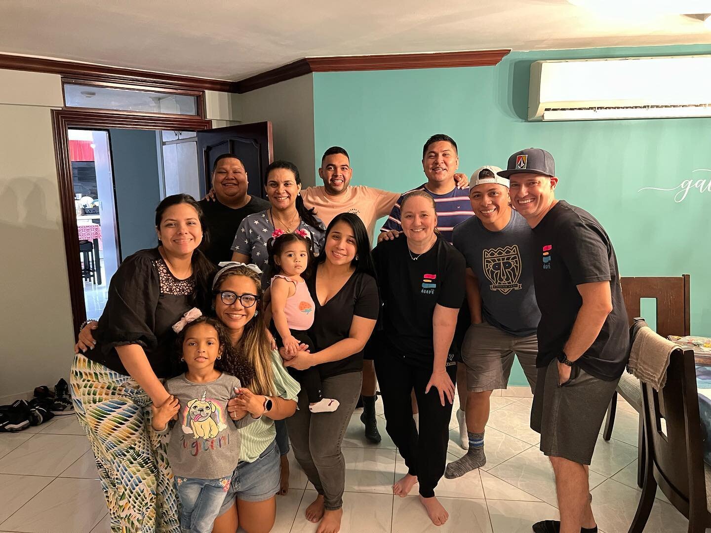 The faith our friends are walking in, a door opened last week to go and they leave tomorrow for a new country pursuing the plans of the father! We love you guys! @mjuanpa @tattigp