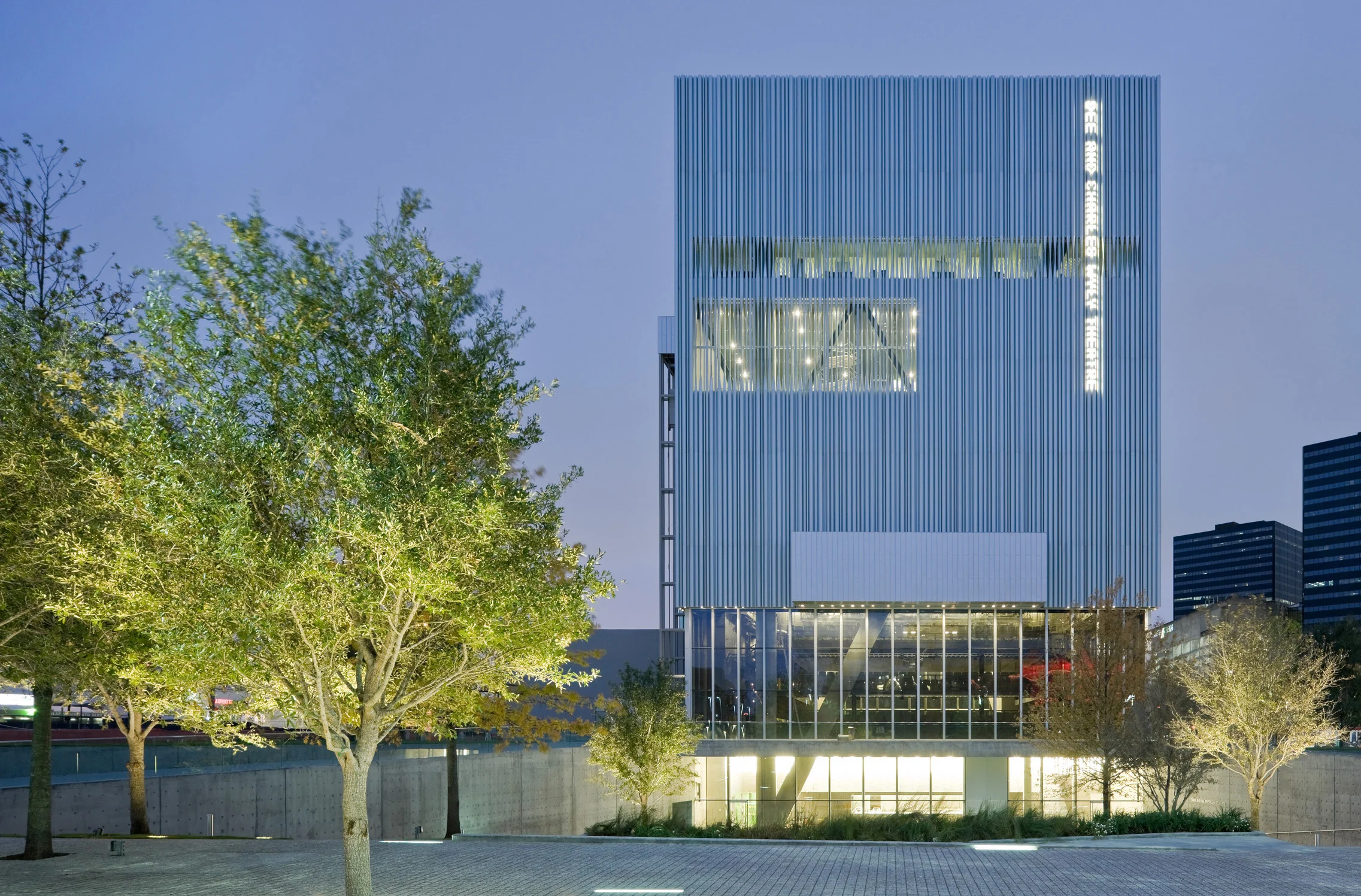 2x4_Iwan Baan_Wyly Theatre_19 Wyly Exterior.jpg