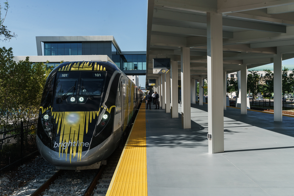ROCKWELL_BRIGHTLINE-7202.jpg