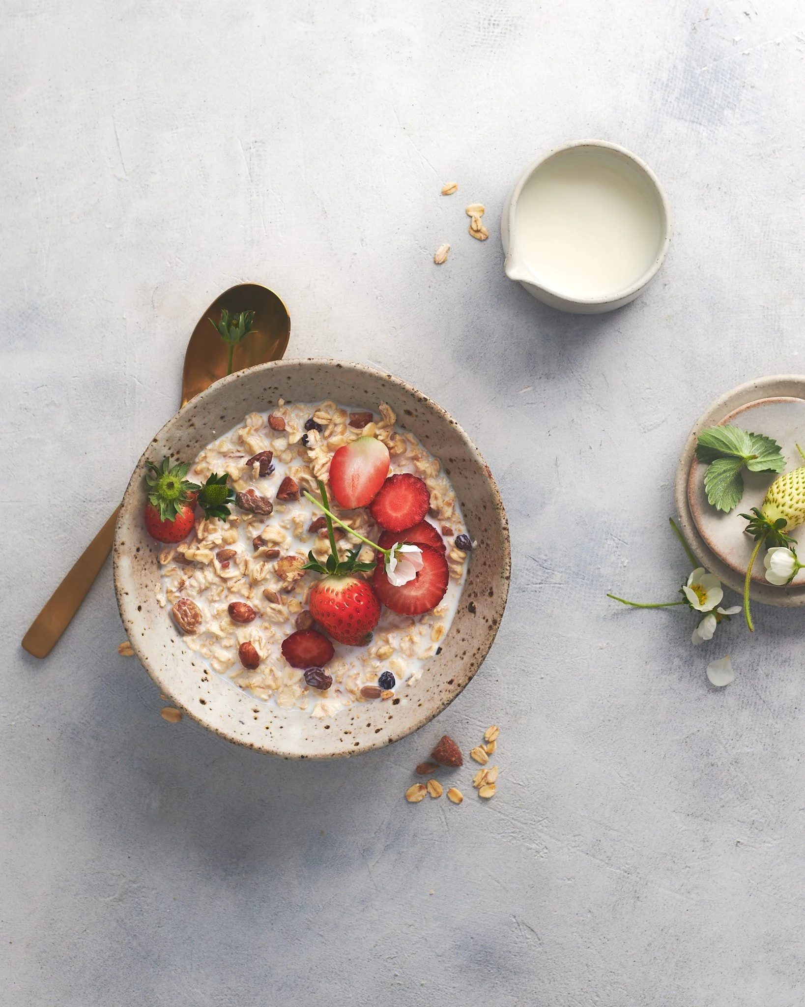 Warm oats with grapefruit.