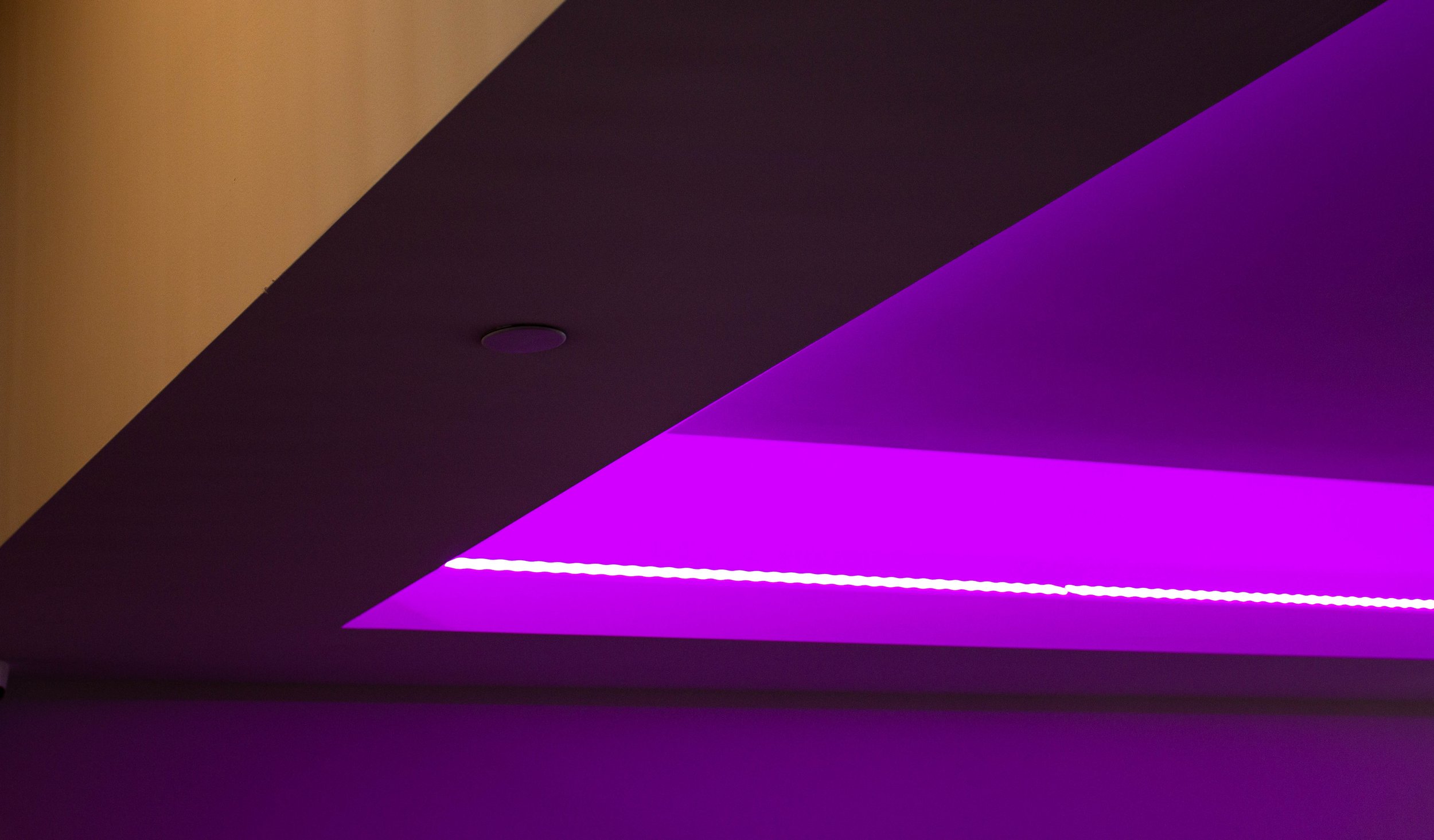  Hazel McCallion Student Centre Quiet Room ceiling with a purple lava lamp style lighting.  