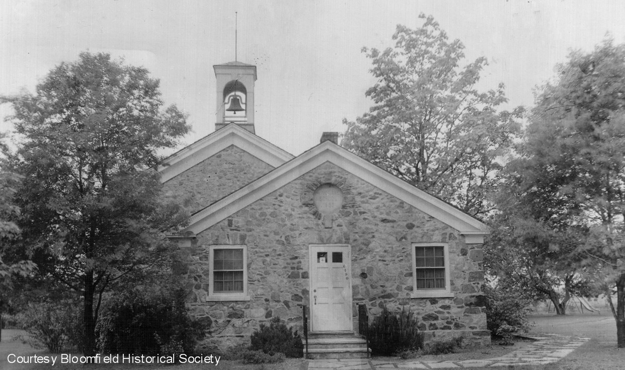 1939 Wing Lake School from the Eas -BHS.jpg