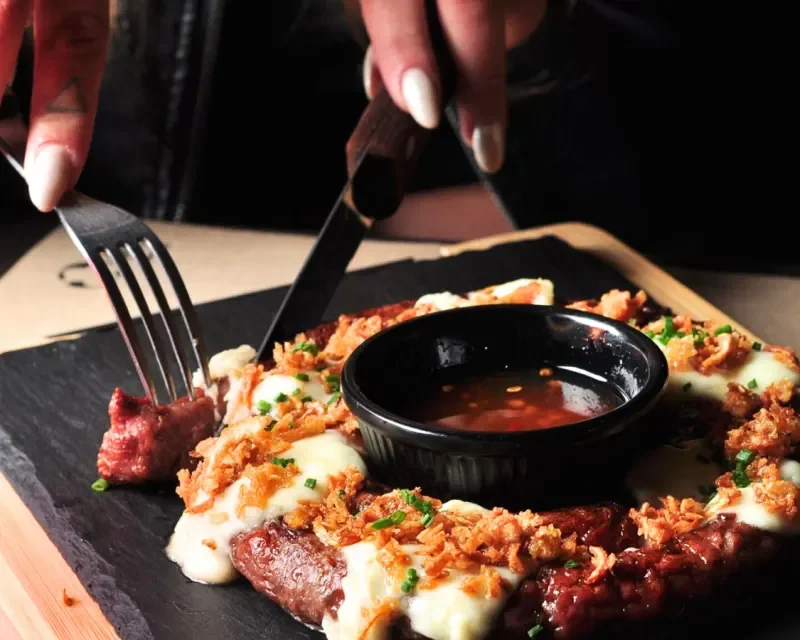 Ozzie Steakhouse.webp