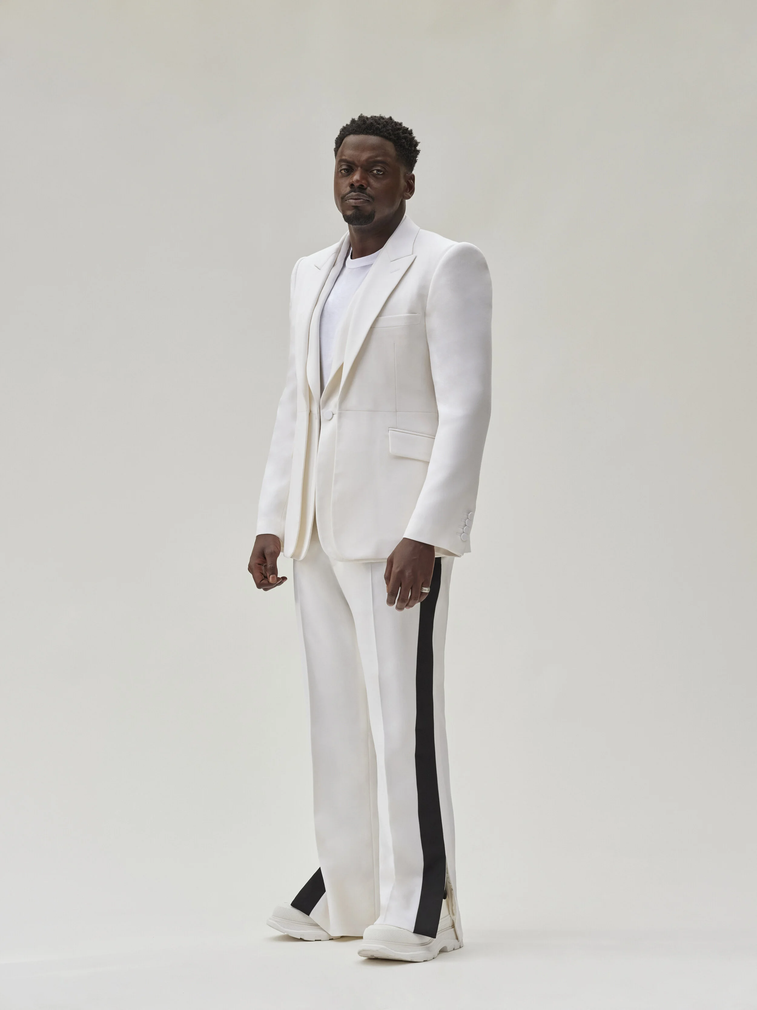 041121_DANIELKALUUYA_ALEXANDERMCQUEEN_LOOK_03_0210.jpg