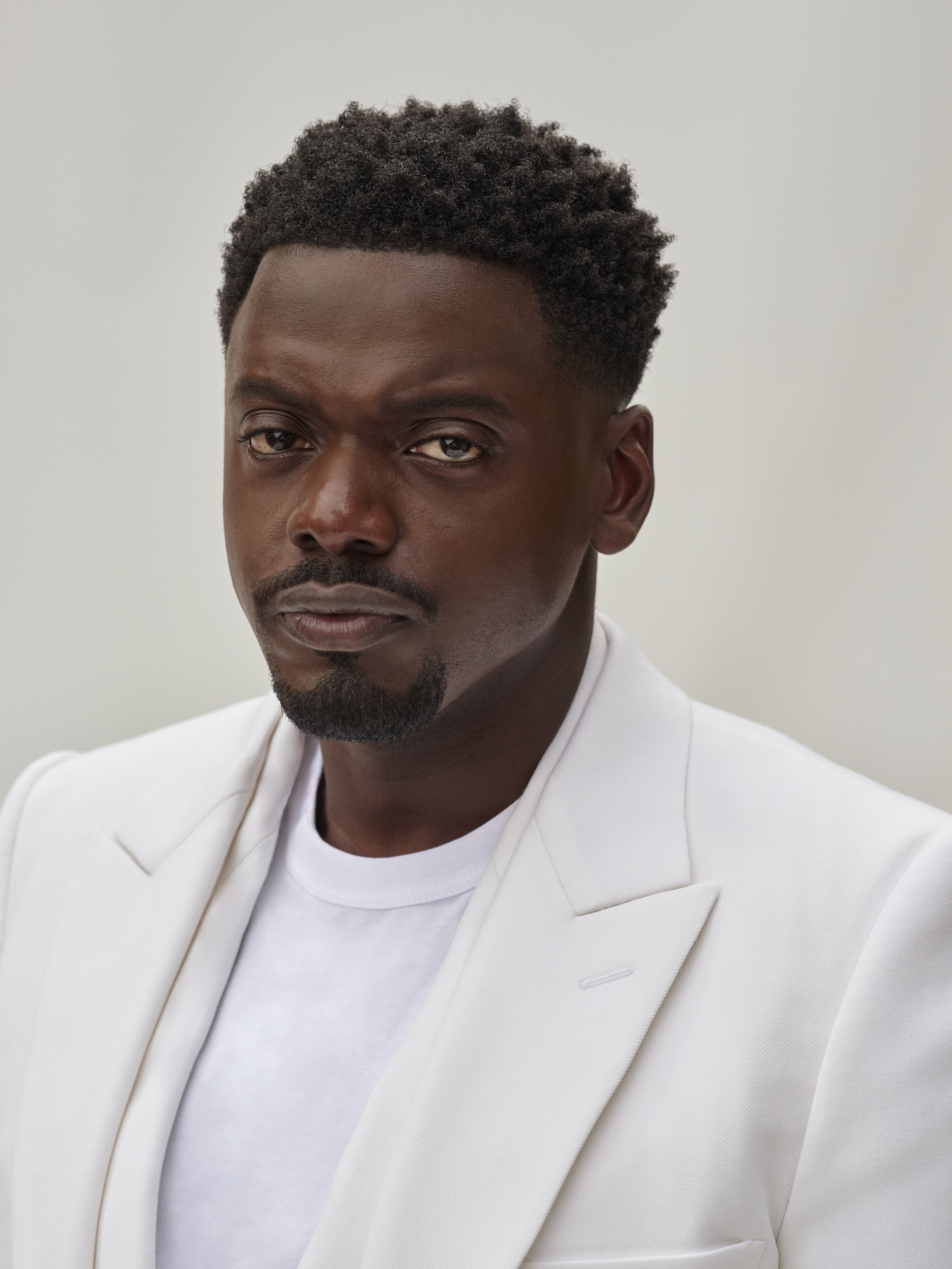041121_DANIELKALUUYA_ALEXANDERMCQUEEN_LOOK_03_0224.jpg