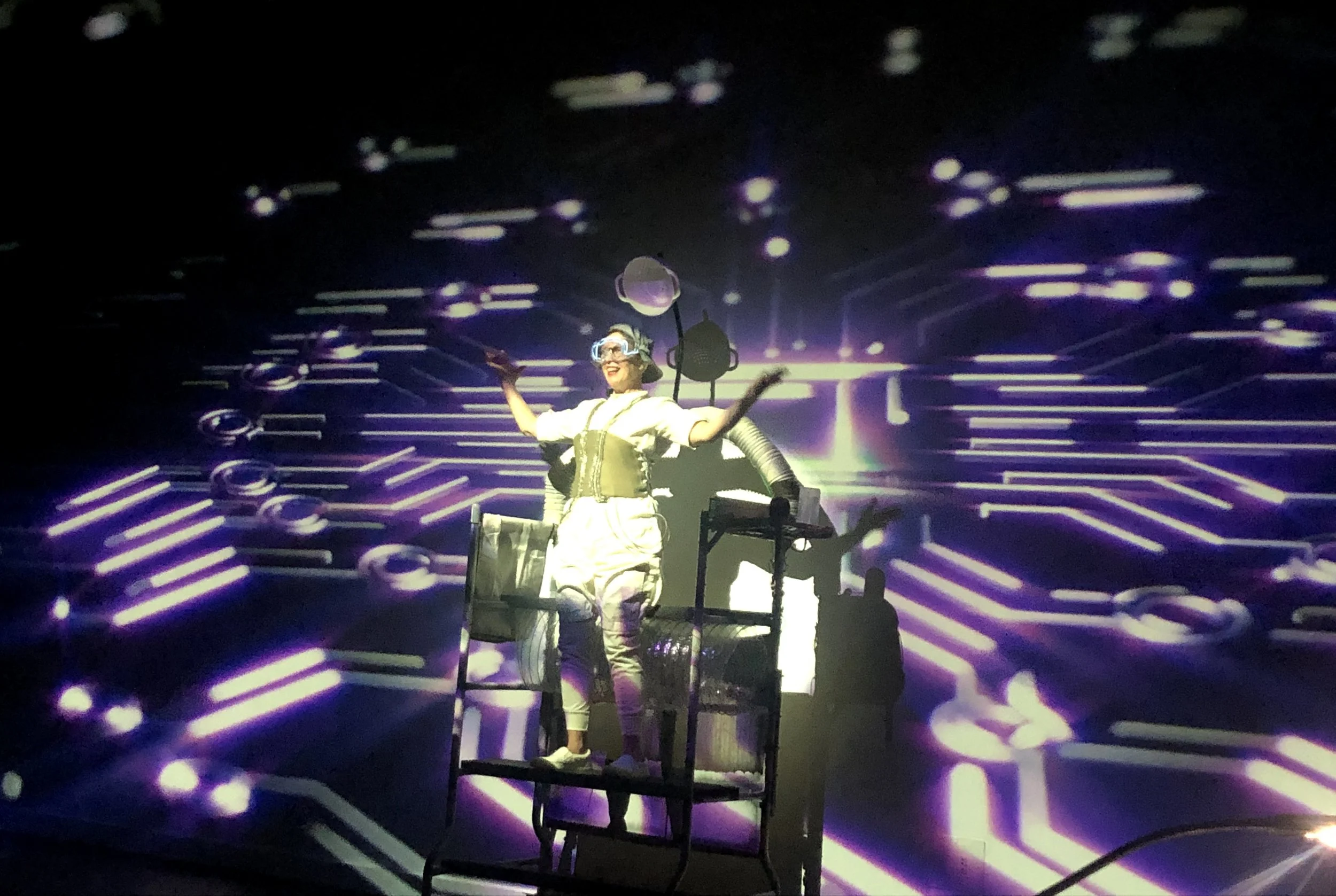 SPACE NUNZ OF THE RESCUE MAINFRAME | Projections