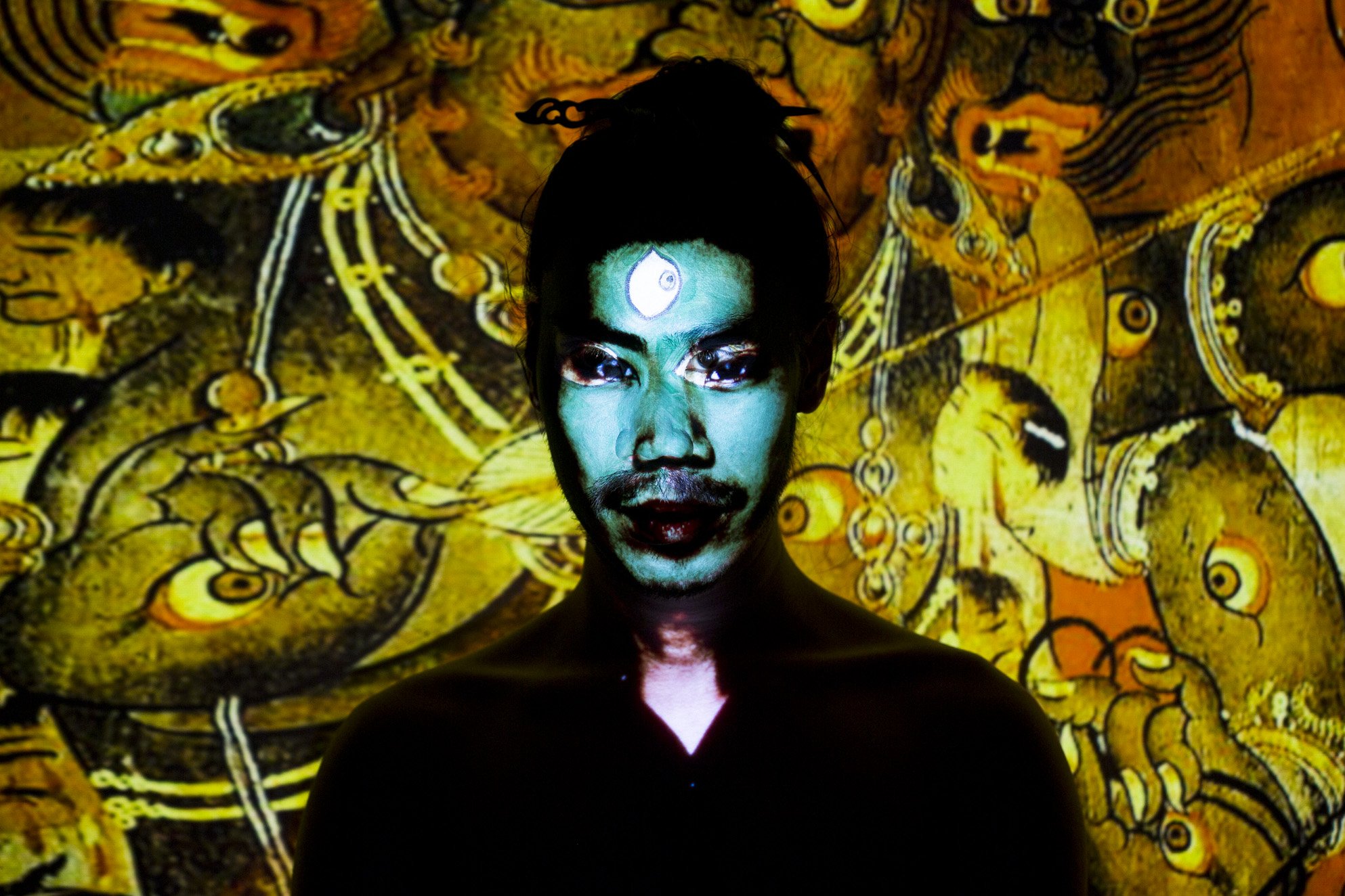 OUTER SIDE | Visual Design & Projections