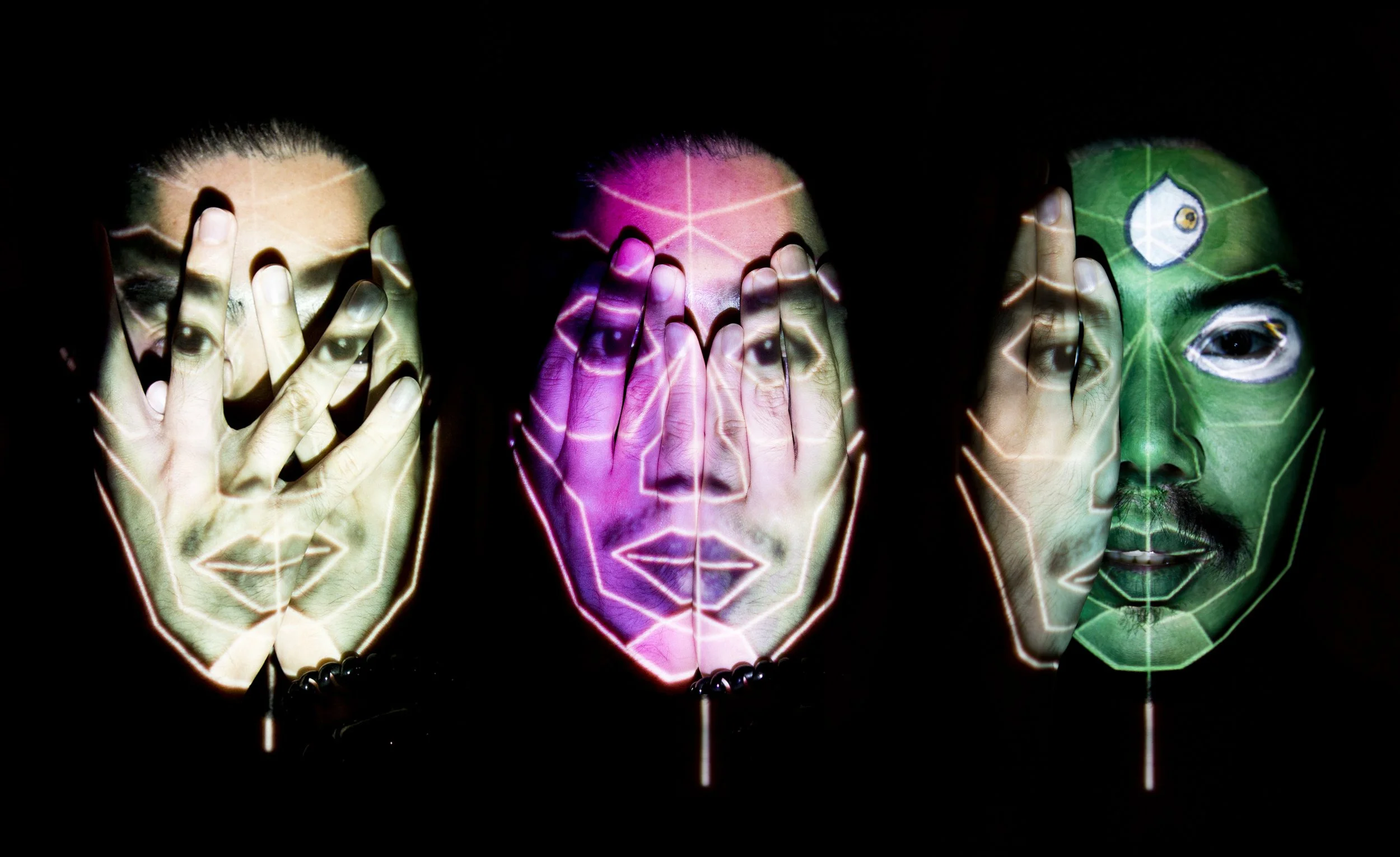 OUTERSIDE
Opera film
Projection Design