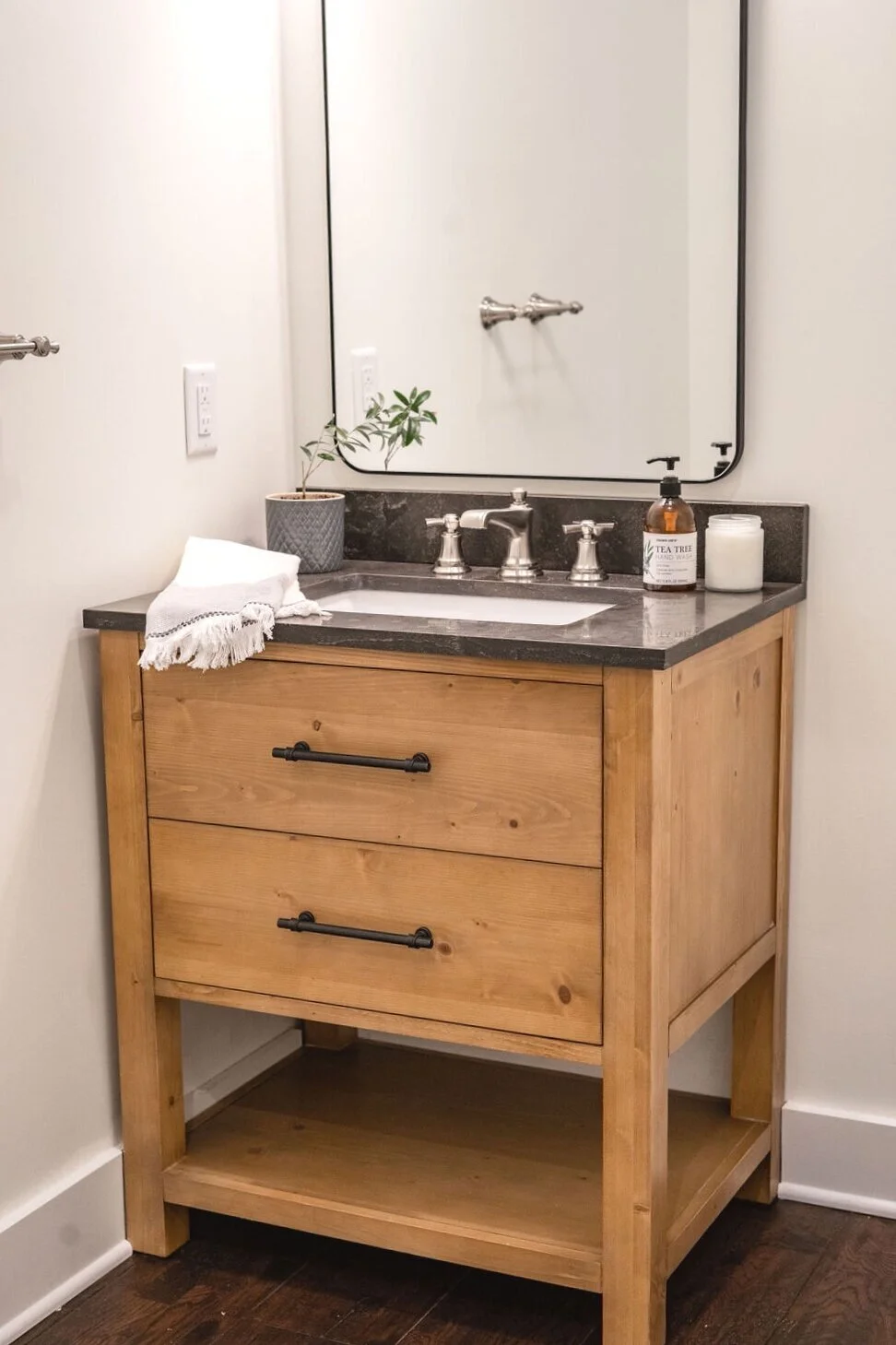 bathroom.renovation.design.construction.jpg