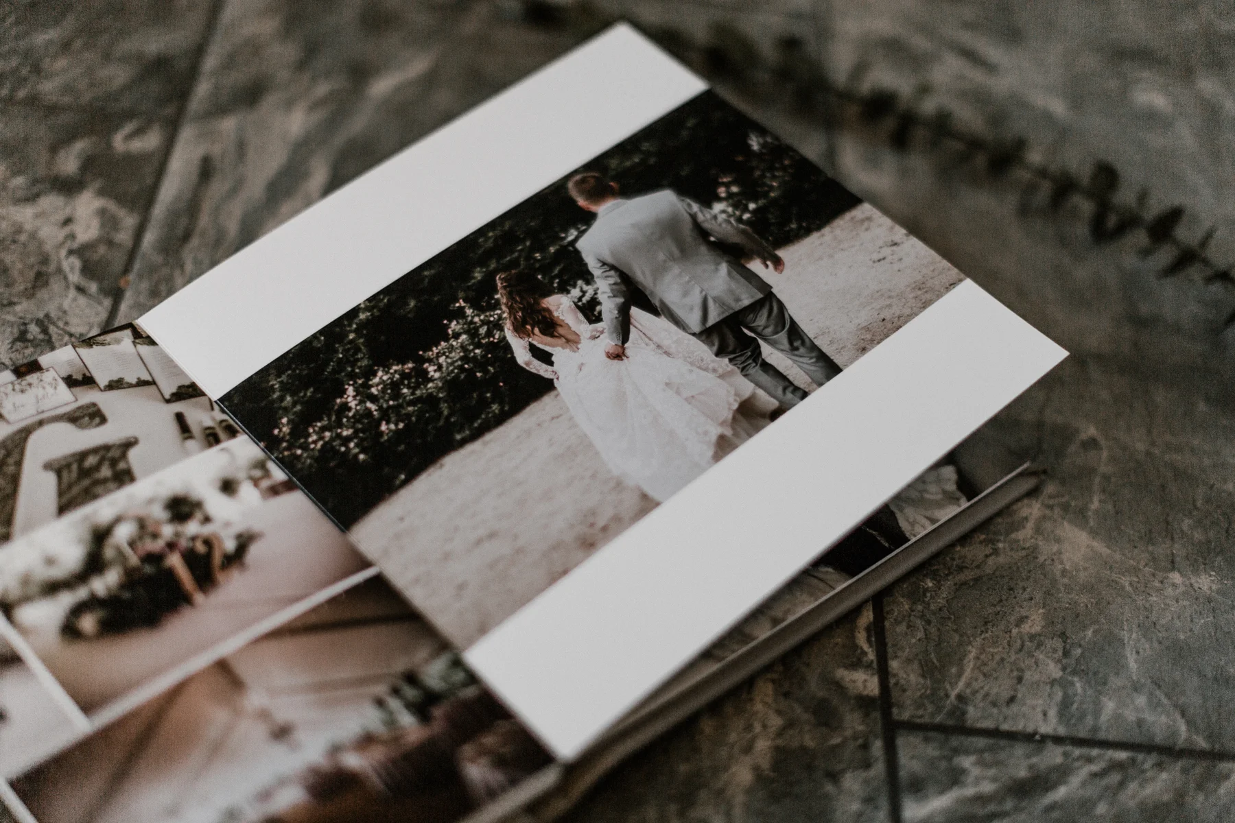 avonne-photography-wedding-albums-9.jpg