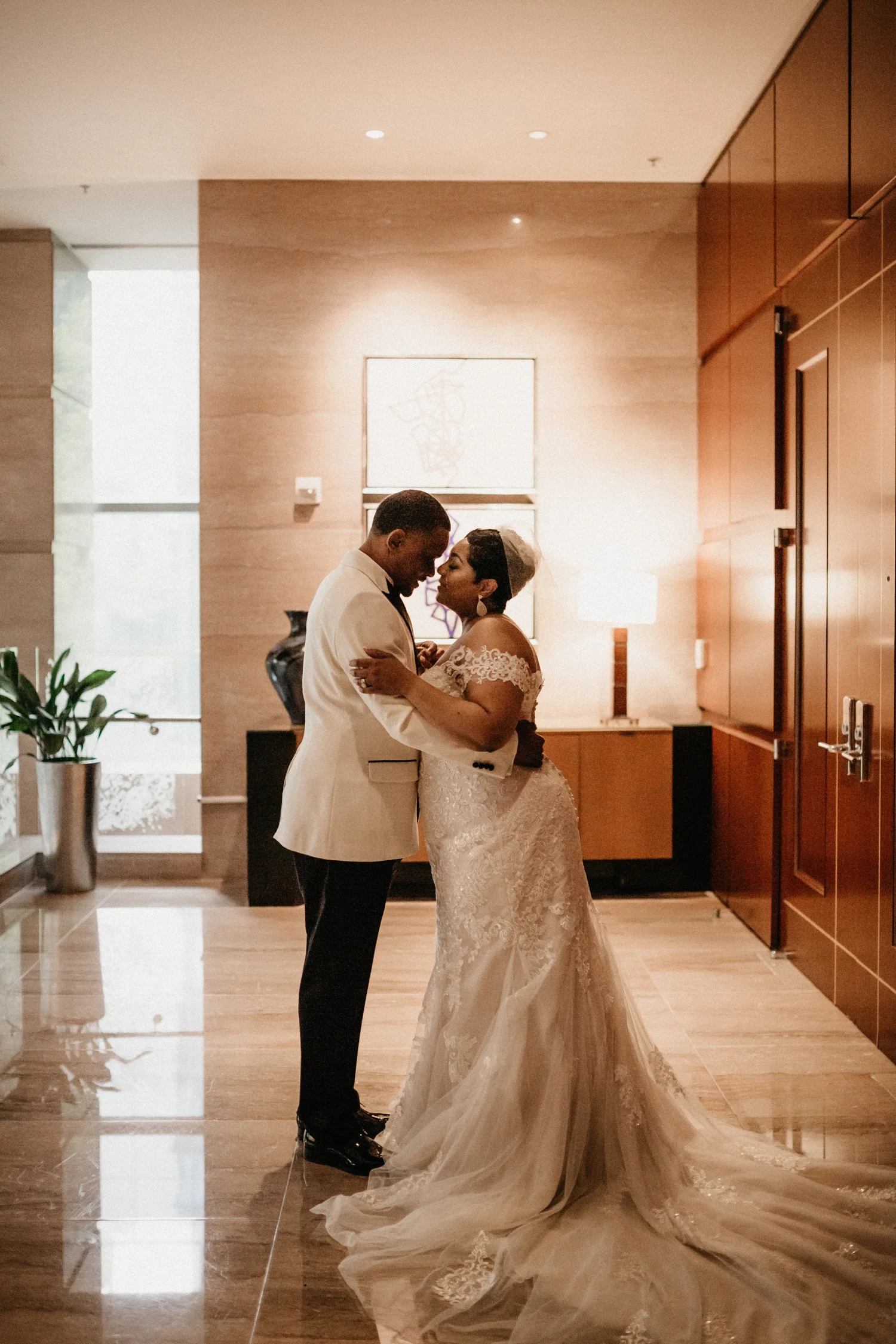 46_Ritz-carlton-wedding_charlotteNC_charlotteweddingphotographer.jpg