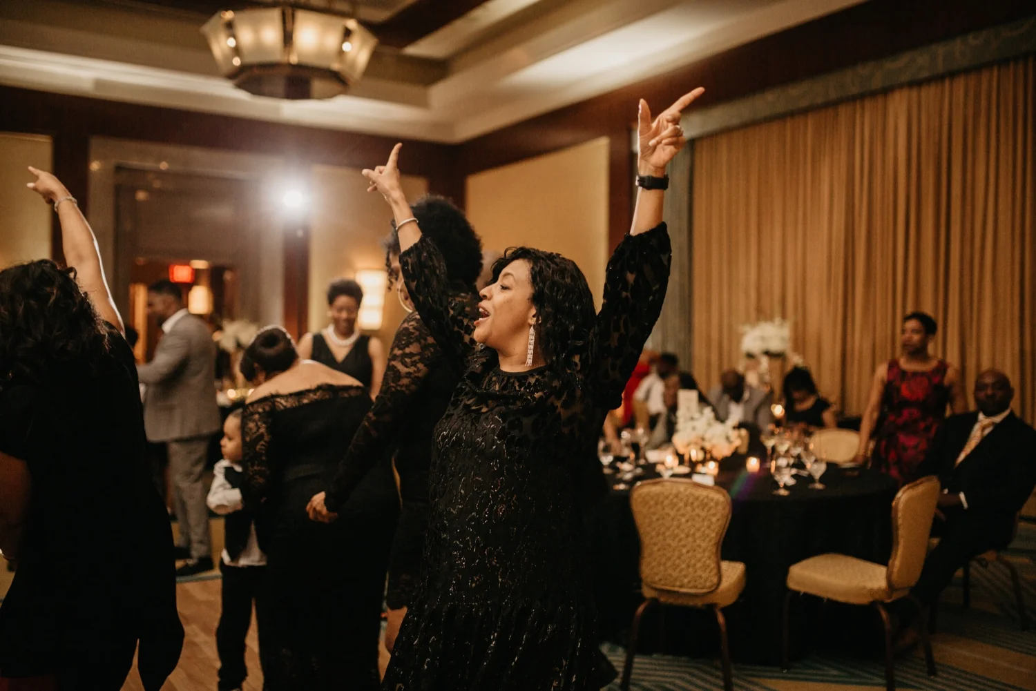 79_Ritz-carlton-wedding_charlotteNC_charlotteweddingphotographer.jpg
