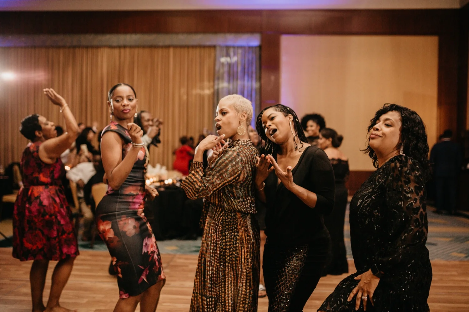 80_Ritz-carlton-wedding_charlotteNC_charlotteweddingphotographer.jpg