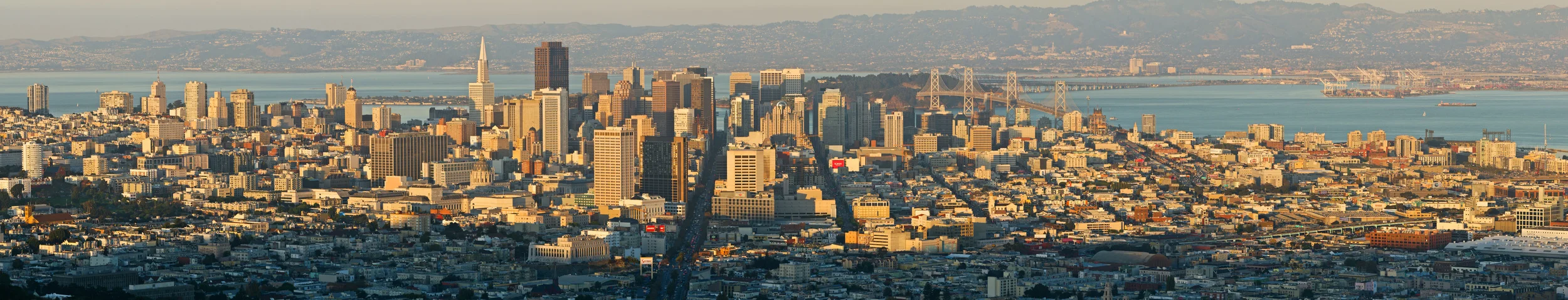 SanFrancisco_from_TwinPeaks_dusk_MC.jpg