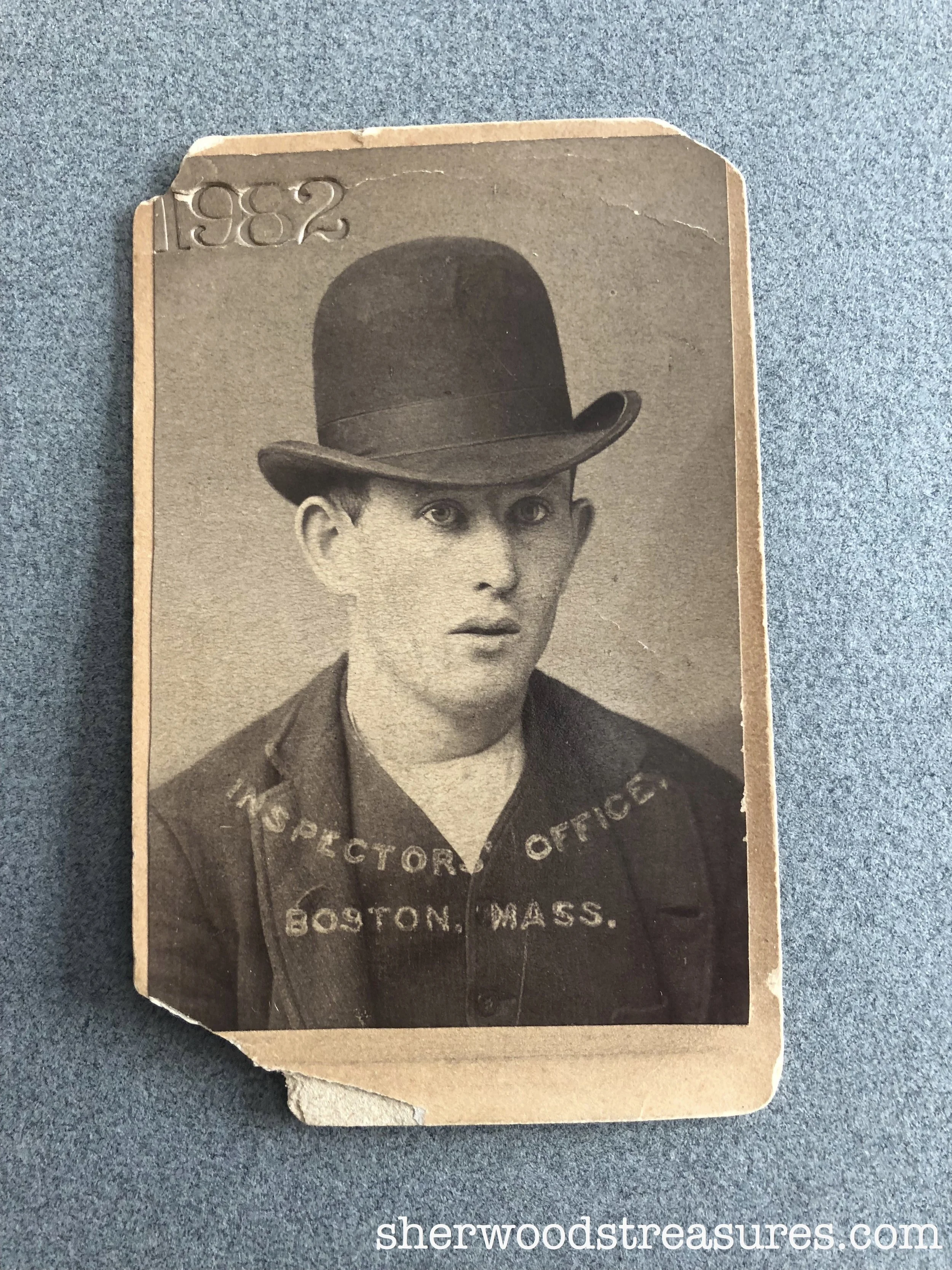 1887 - 19-Year-Old Express Thief