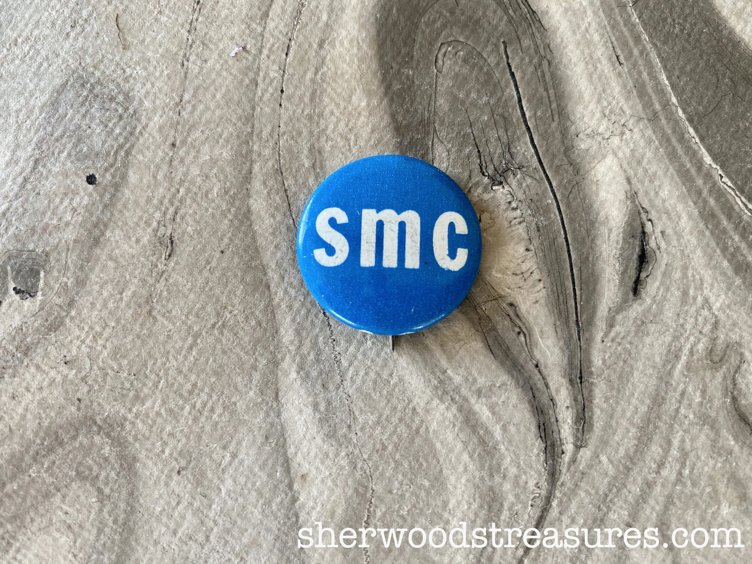 SMC Student Mobilization Anti-Vietnam War Button