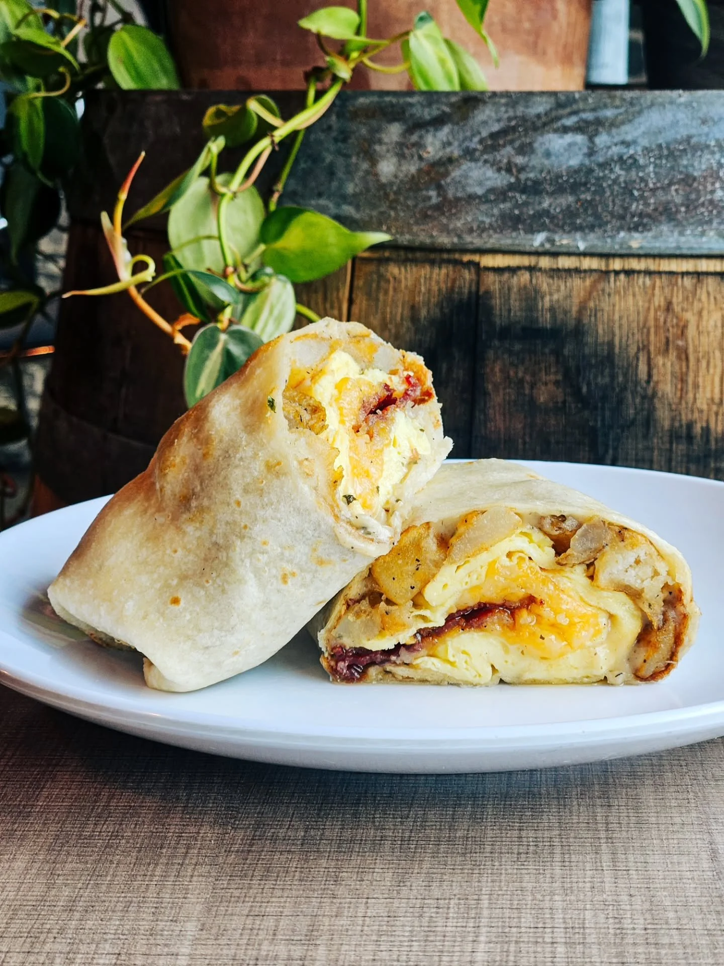 🍴Winter Food Specials!!!🍴

&bull; Dam Good Burrito &bull;
Breakfast Burrito made with our signature Good Gravy, Potatoes, Scrambled Eggs, Bacon, and Cheese 🤌

&bull; Tomato Bisque &bull;
Savory Tomato Soup topped with Parmesan Cheese &amp; chopped