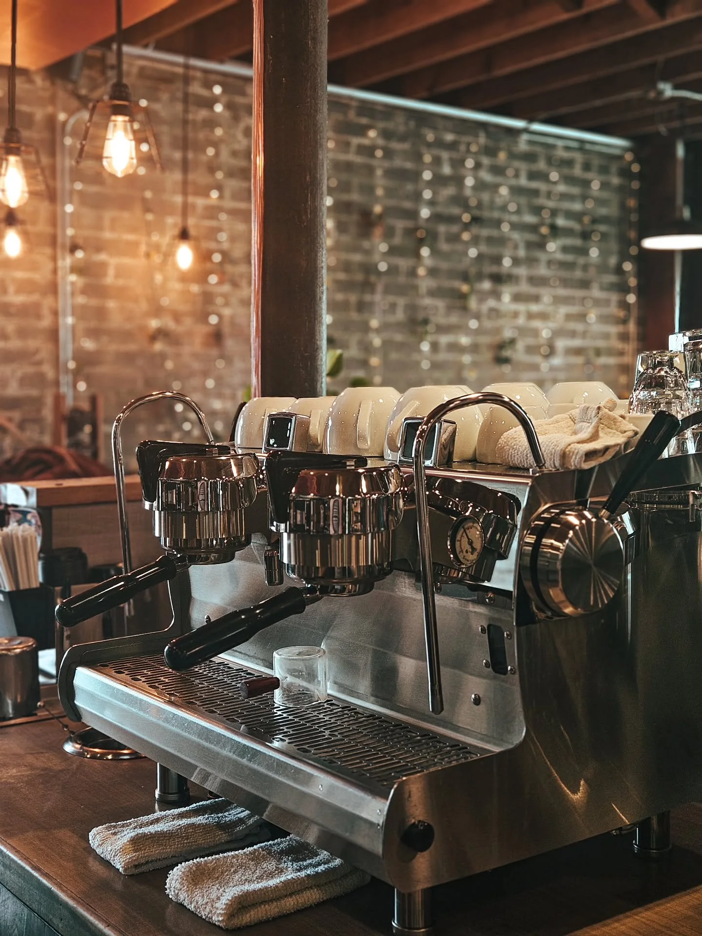 We&rsquo;re halfway through December, and if you&rsquo;ve been thinking about booking out our cozy space for your next gathering, now is the time. 

Right now, our December Deal gets you:
✨ $75 off weekend bookings
✨ $100 off weekday bookings

And he