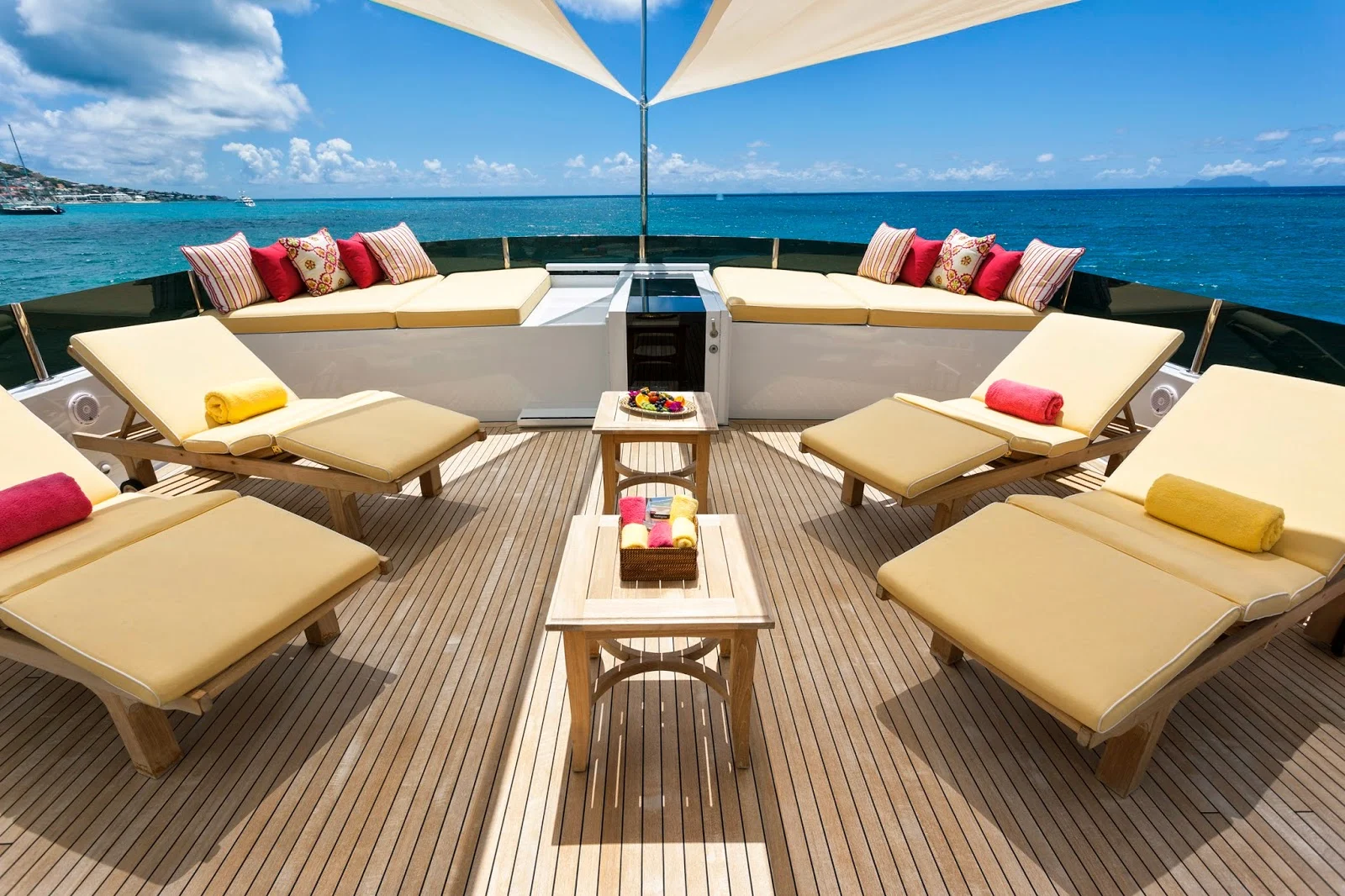 M/Y Attitude