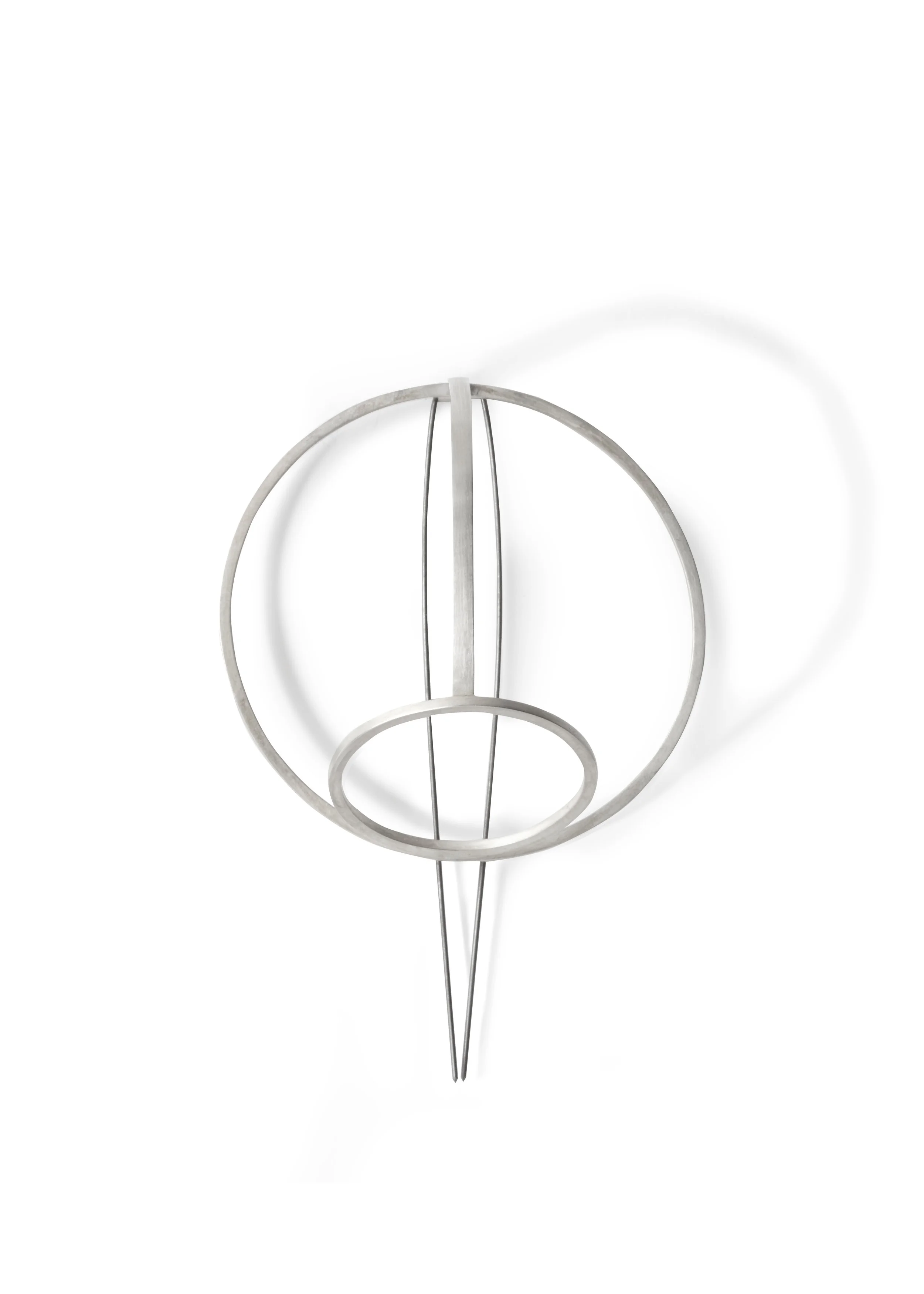 MarianRipollVaquer_Brooch C front_2016_high res.jpg