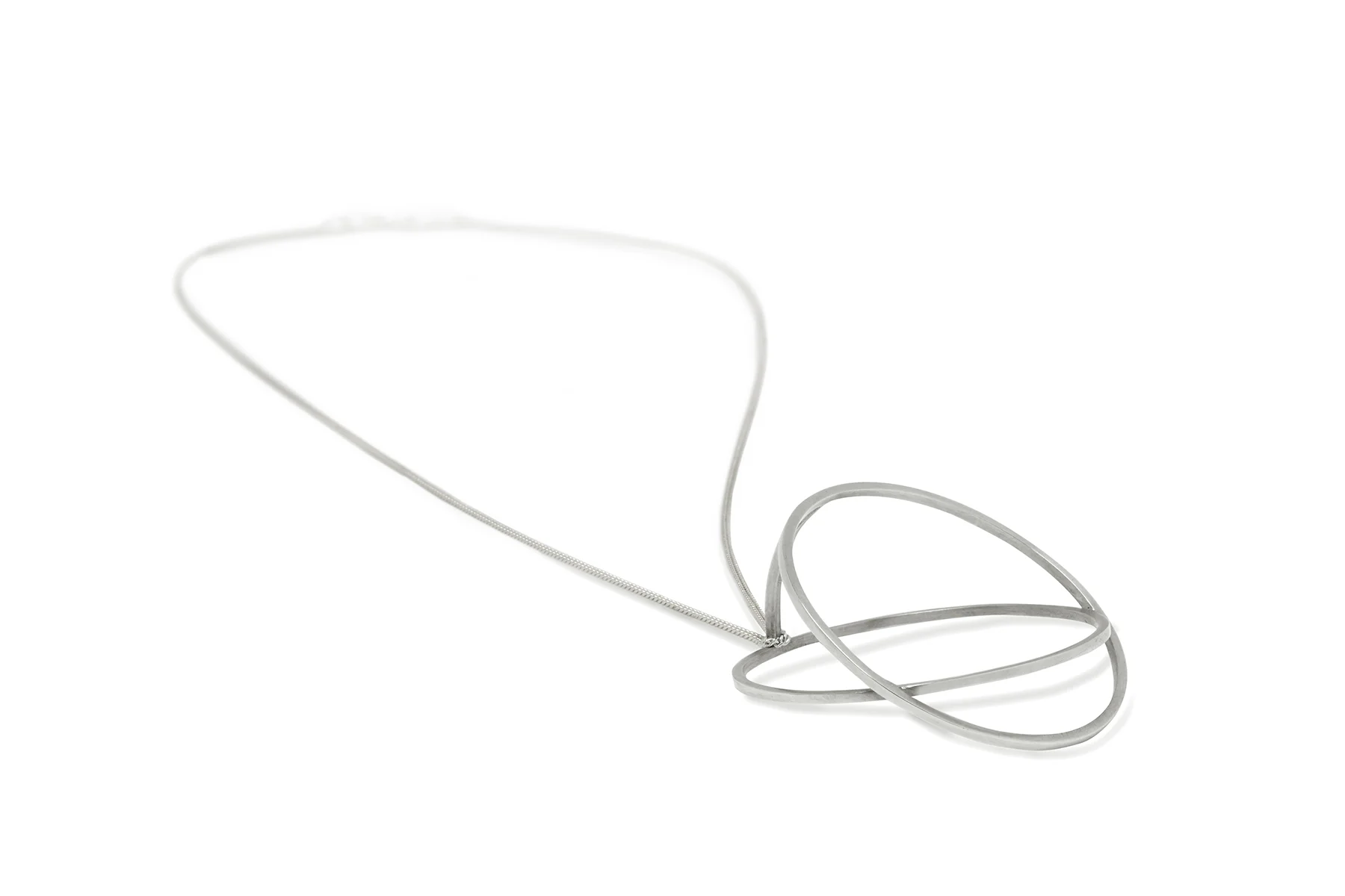 MRipoll_06_SilverNecklace.jpg