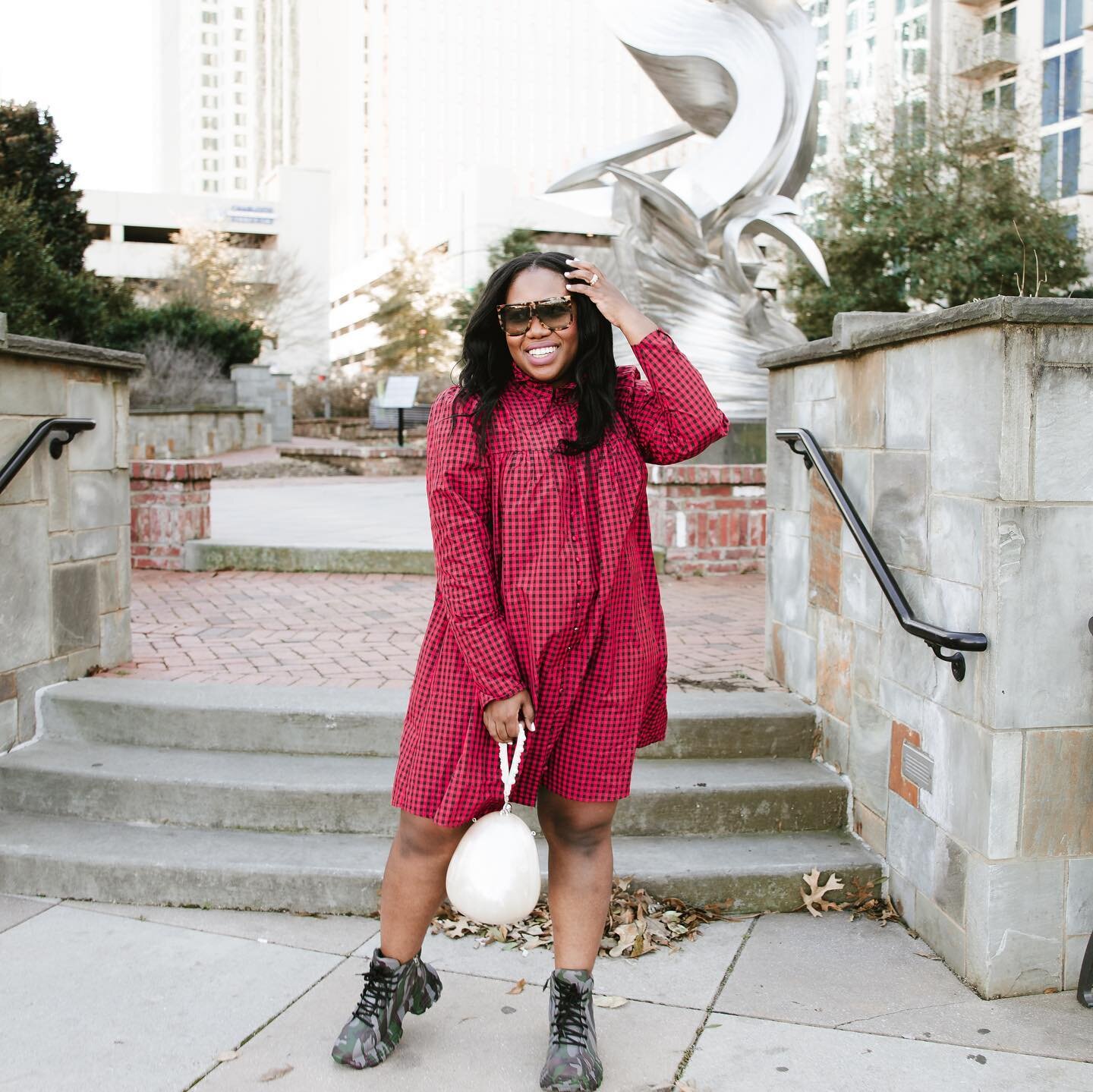 Happy Friday! I&rsquo;m so ready for spring, it&rsquo;s not even funny. So I&rsquo;m sharing spring time offers all throughout my stories. No more coats, chunky sweaters or boots 👎🏾
.......................
Poll: who&rsquo;s watching Coming to Ameri